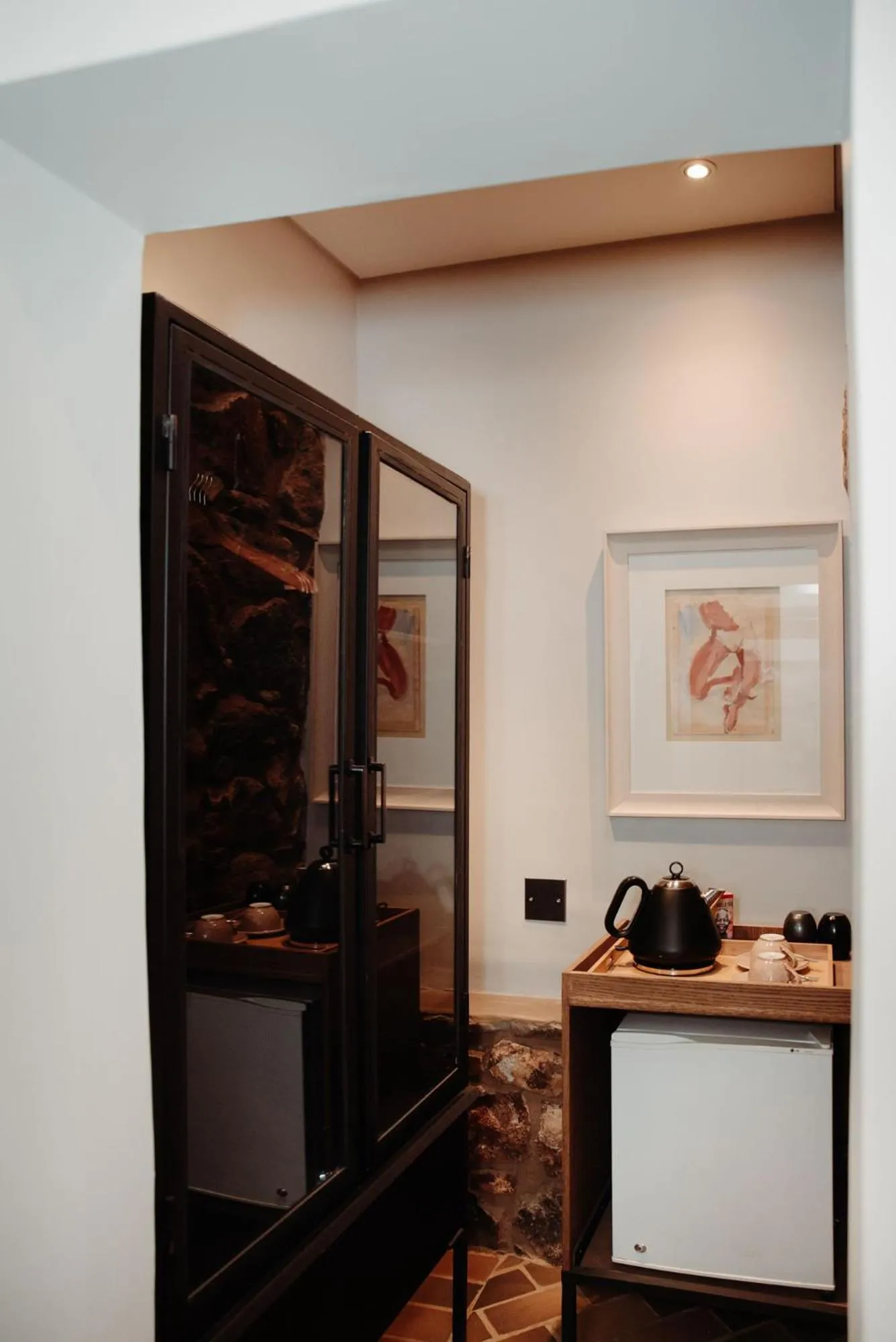 Coffee/tea facilities in Bastion House