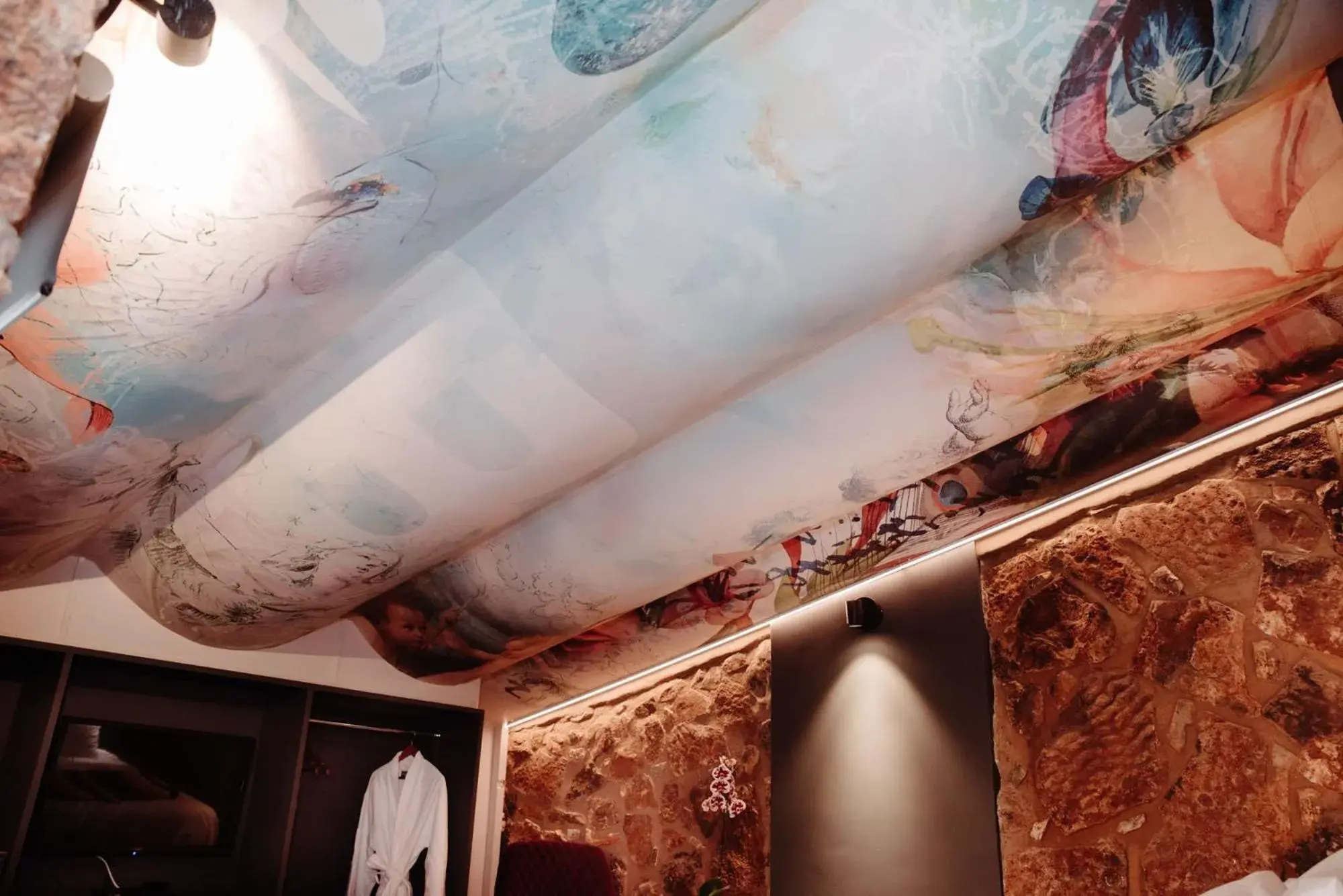 Honeymoon Suite in Bastion House Honeymoon Suite in Bastion House