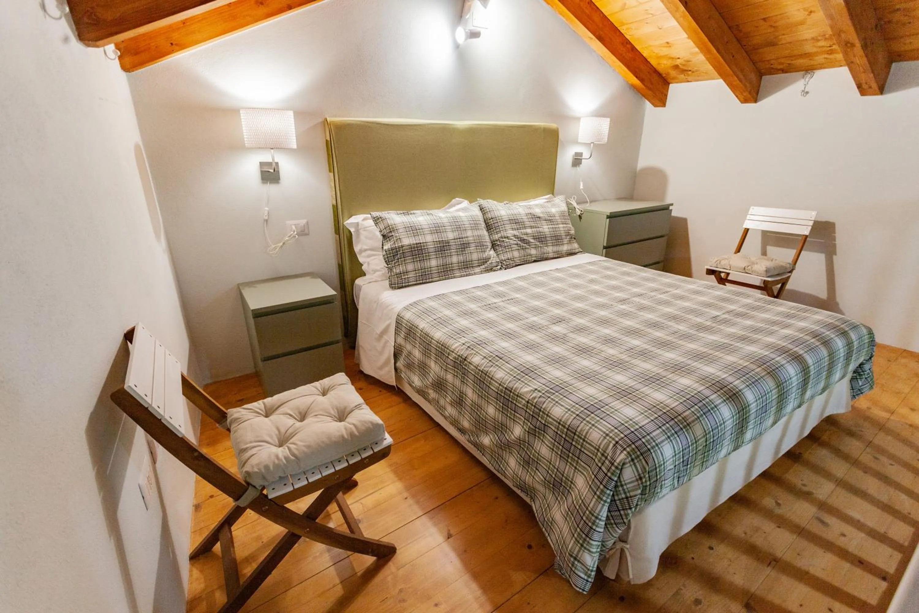 Bedroom, Bed in Janna 'e Mare