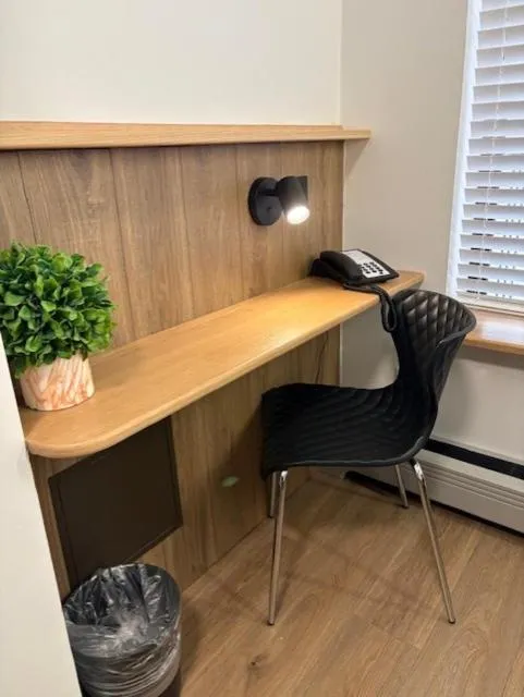 air conditioner in Americana Inn