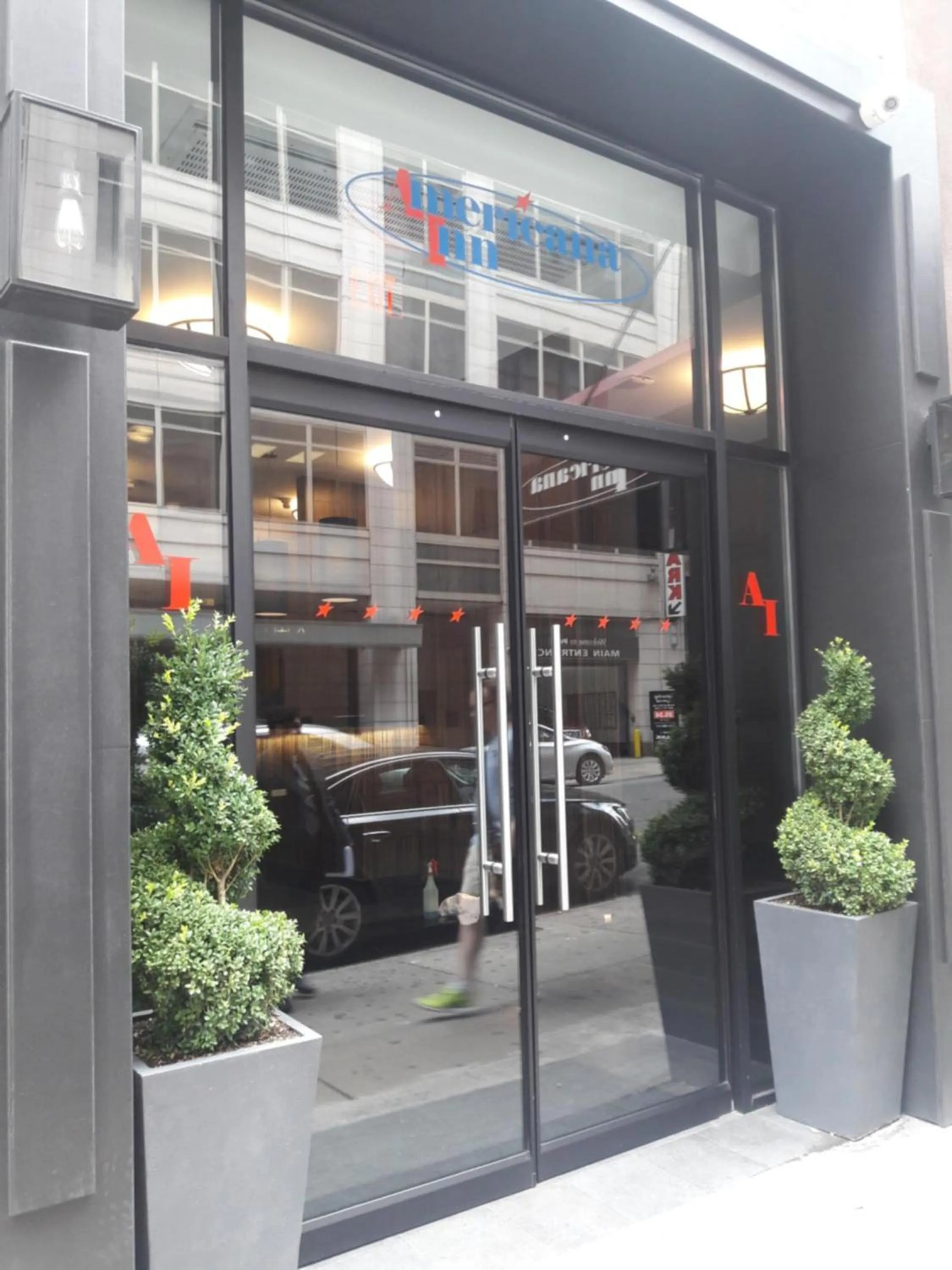 Facade/entrance in Americana Inn