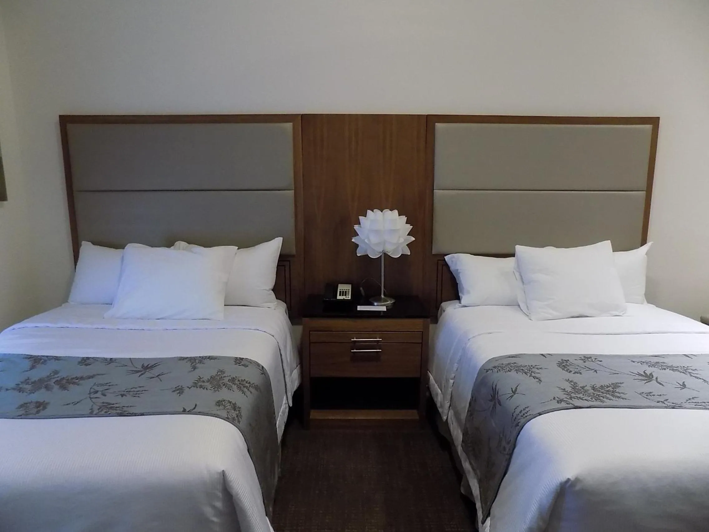 Bed in Americana Inn