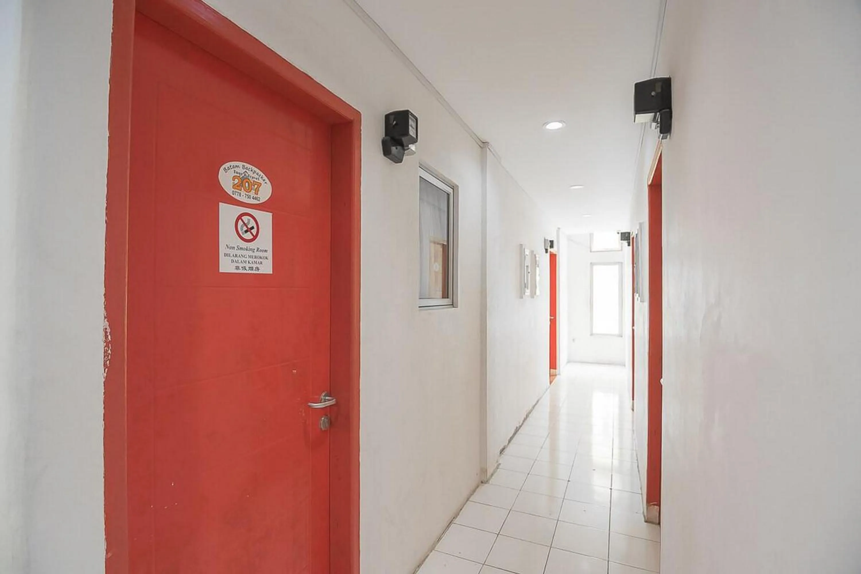 Property building in RedDoorz @ Batam Center 2