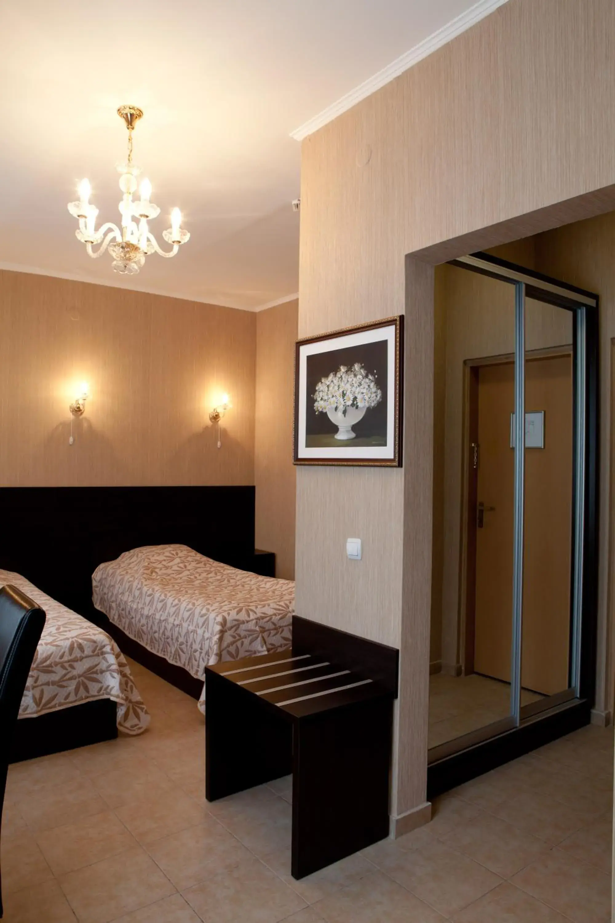 Standard Triple Room in Hotel Complex Verhovina Standard Triple Room in Hotel Complex Verhovina
