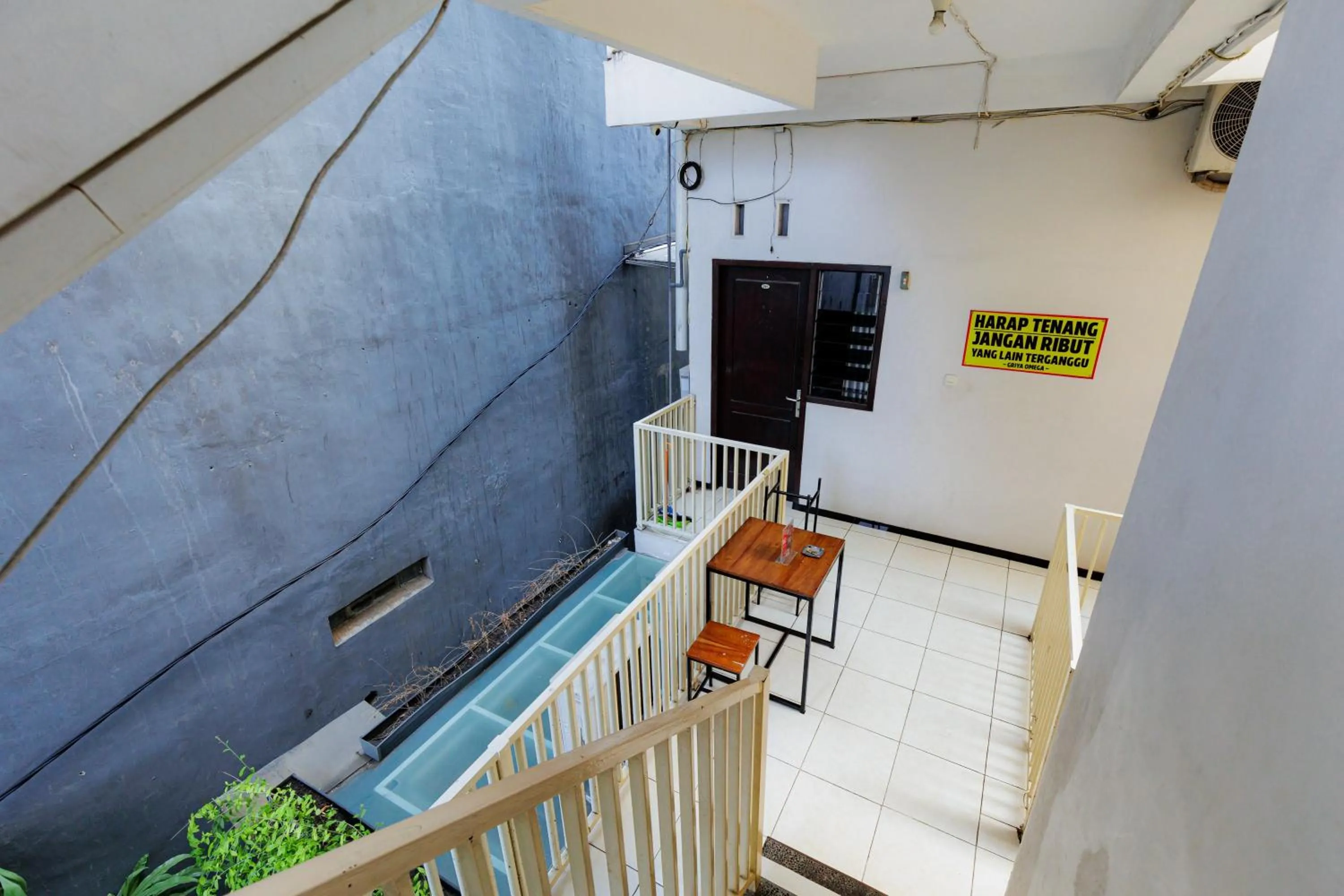 Property building in RedDoorz Plus near Malang Town Square