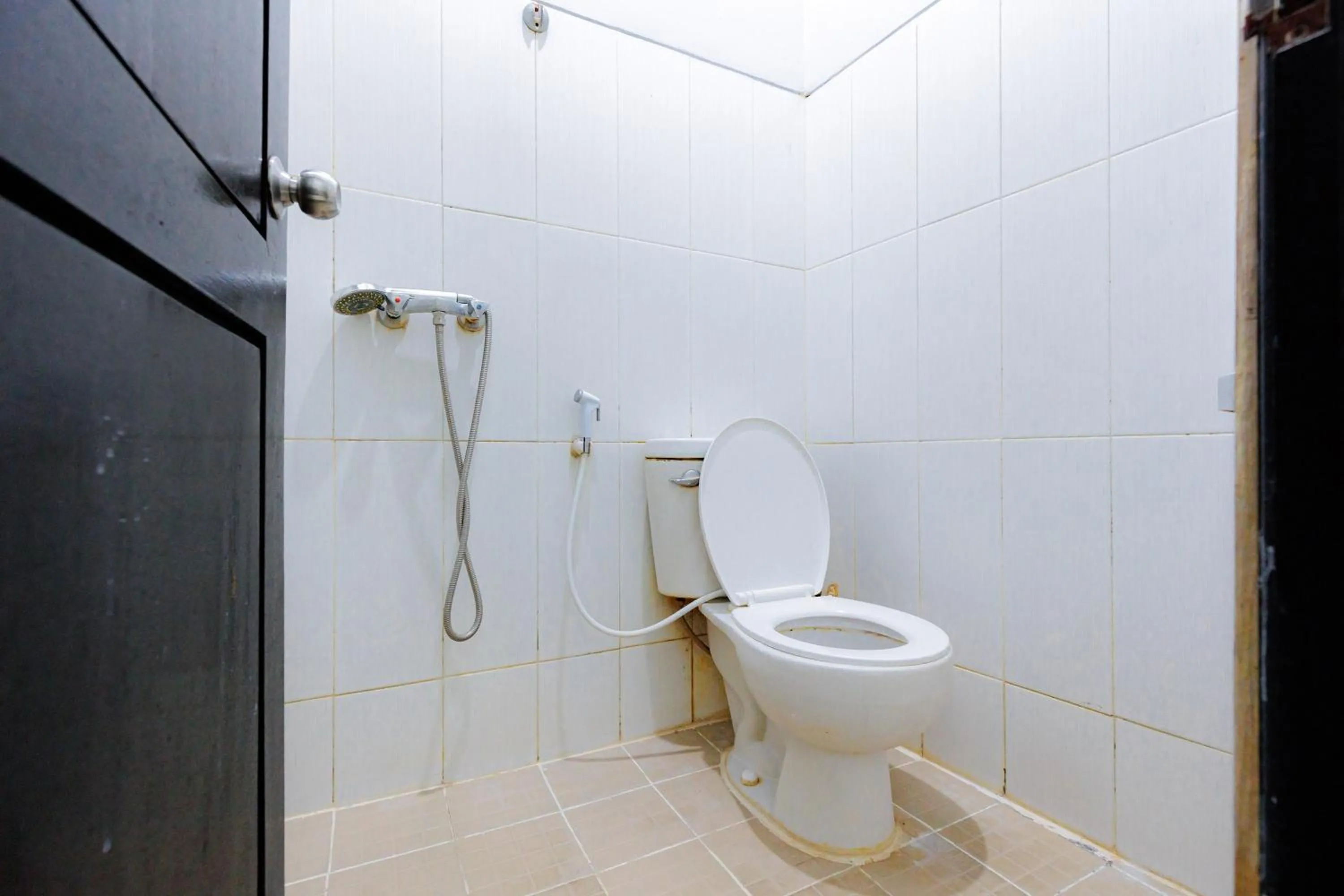 Bathroom in RedDoorz Plus near Malang Town Square