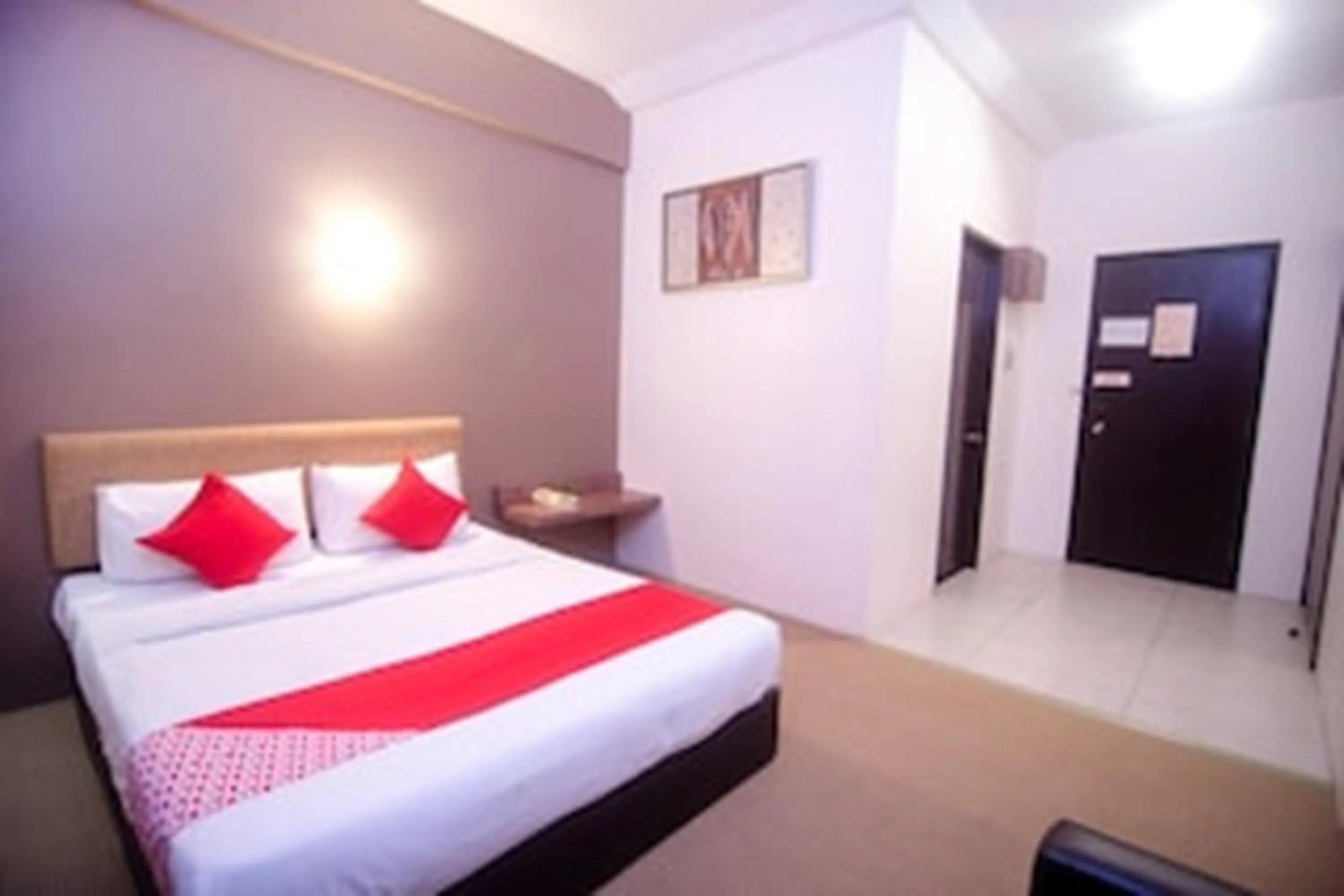 Photo of the whole room, Bed in Hotel O Hua Kuok Inn