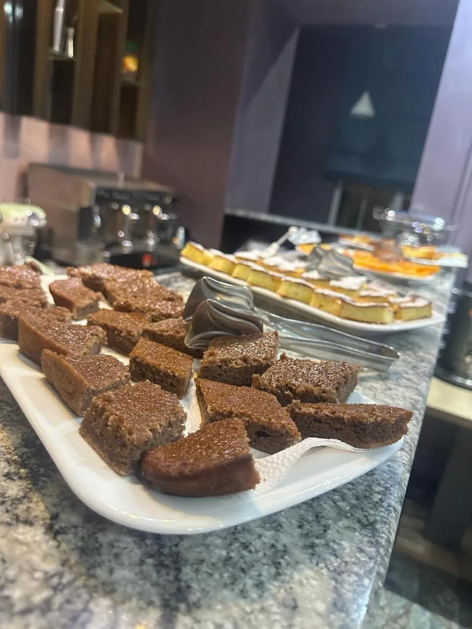 Restaurant/places to eat in Home Suites Baku-Halal Hotel