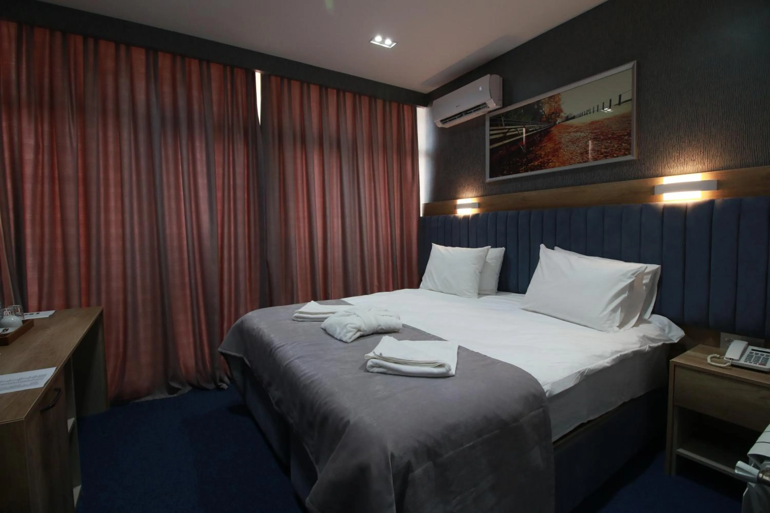 Bed in Home Suites Baku-Halal Hotel