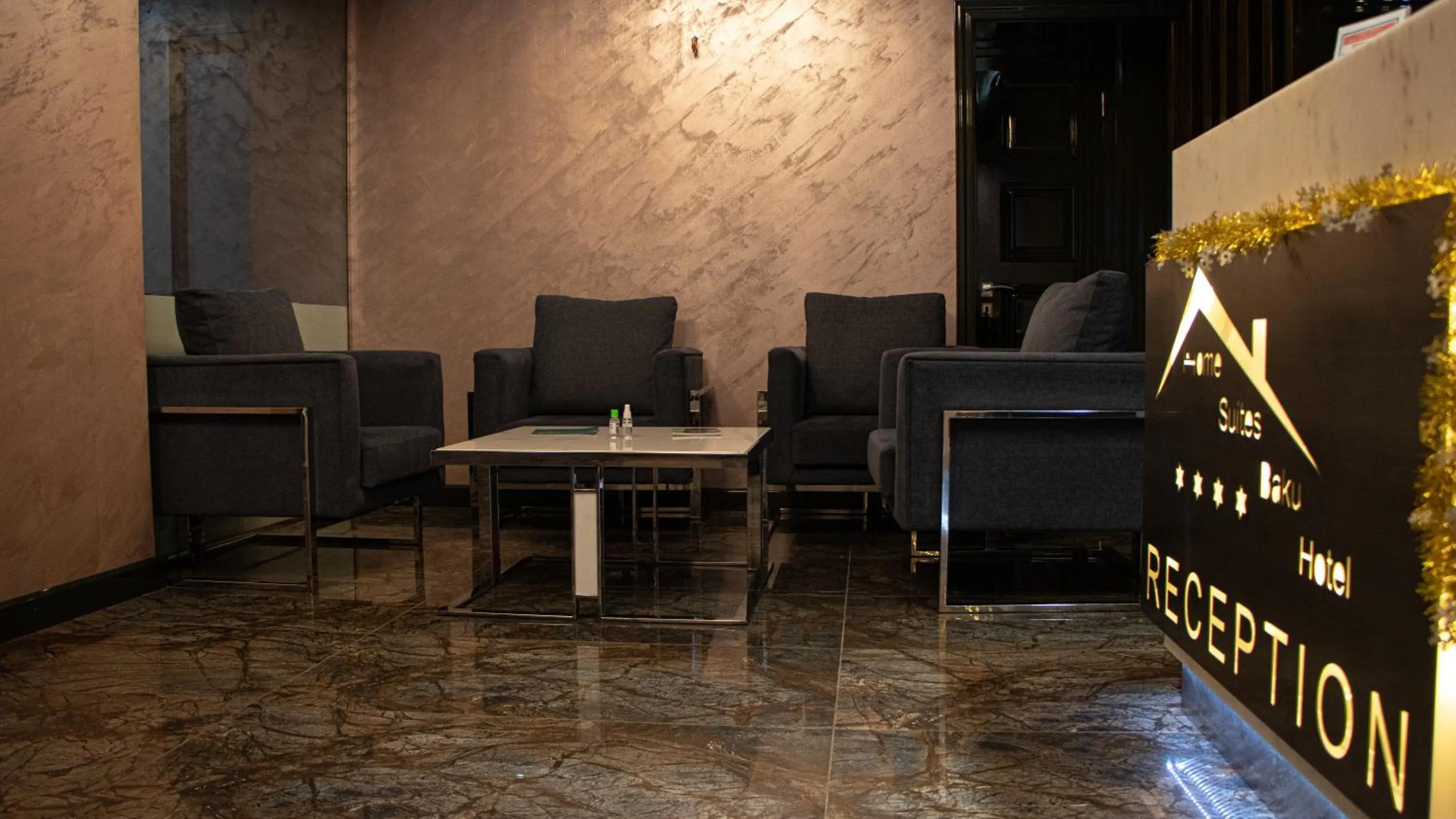Lobby or reception in Home Suites Baku-Halal Hotel