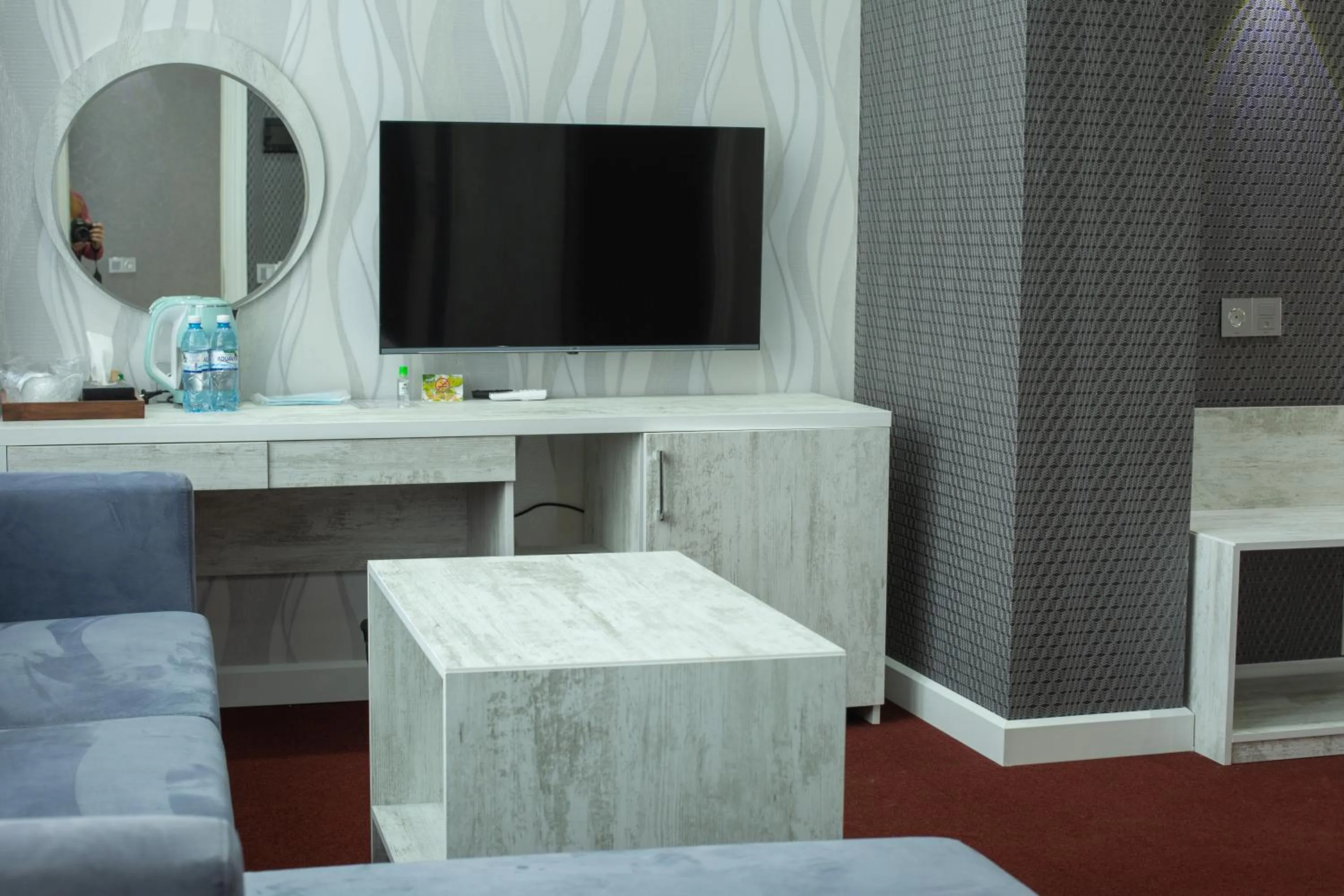 TV and multimedia in Home Suites Baku-Halal Hotel