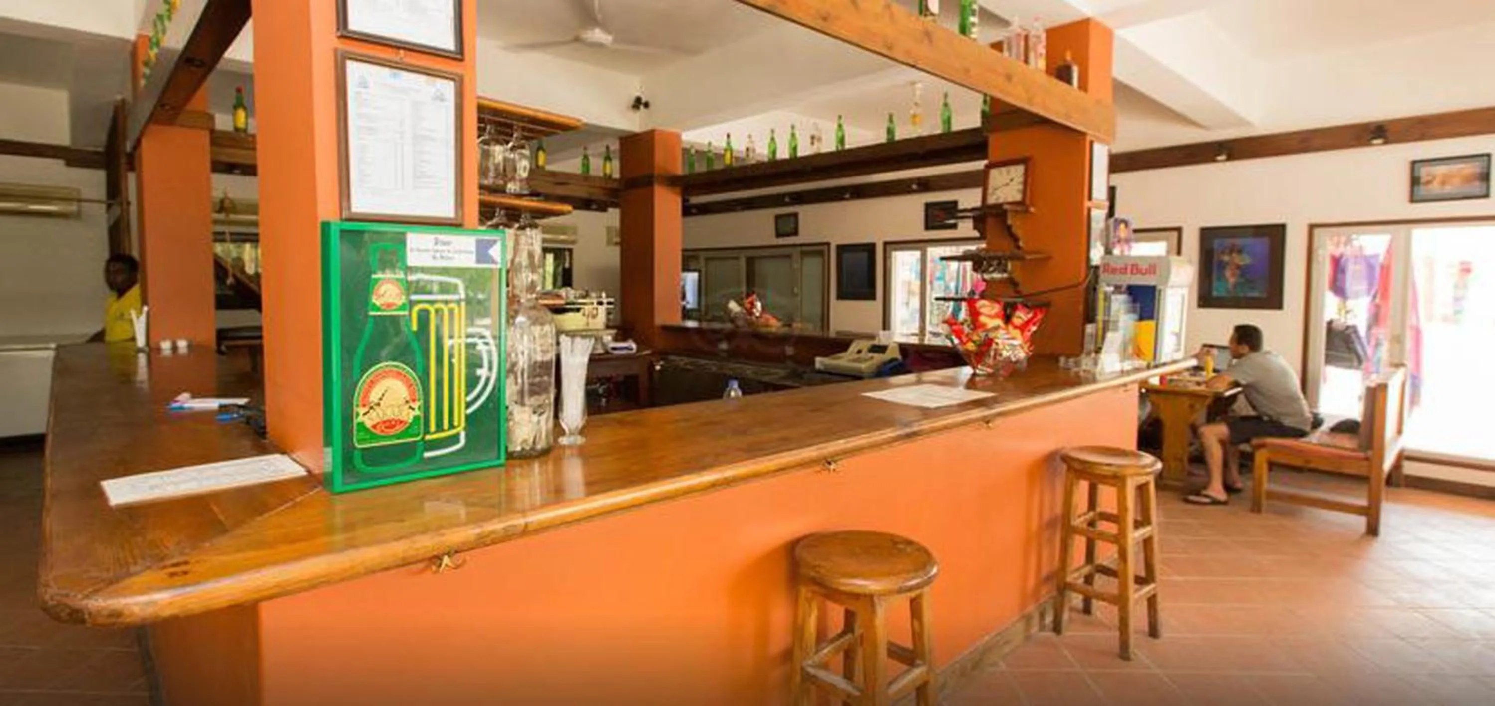 Day in Oonas Dive Club