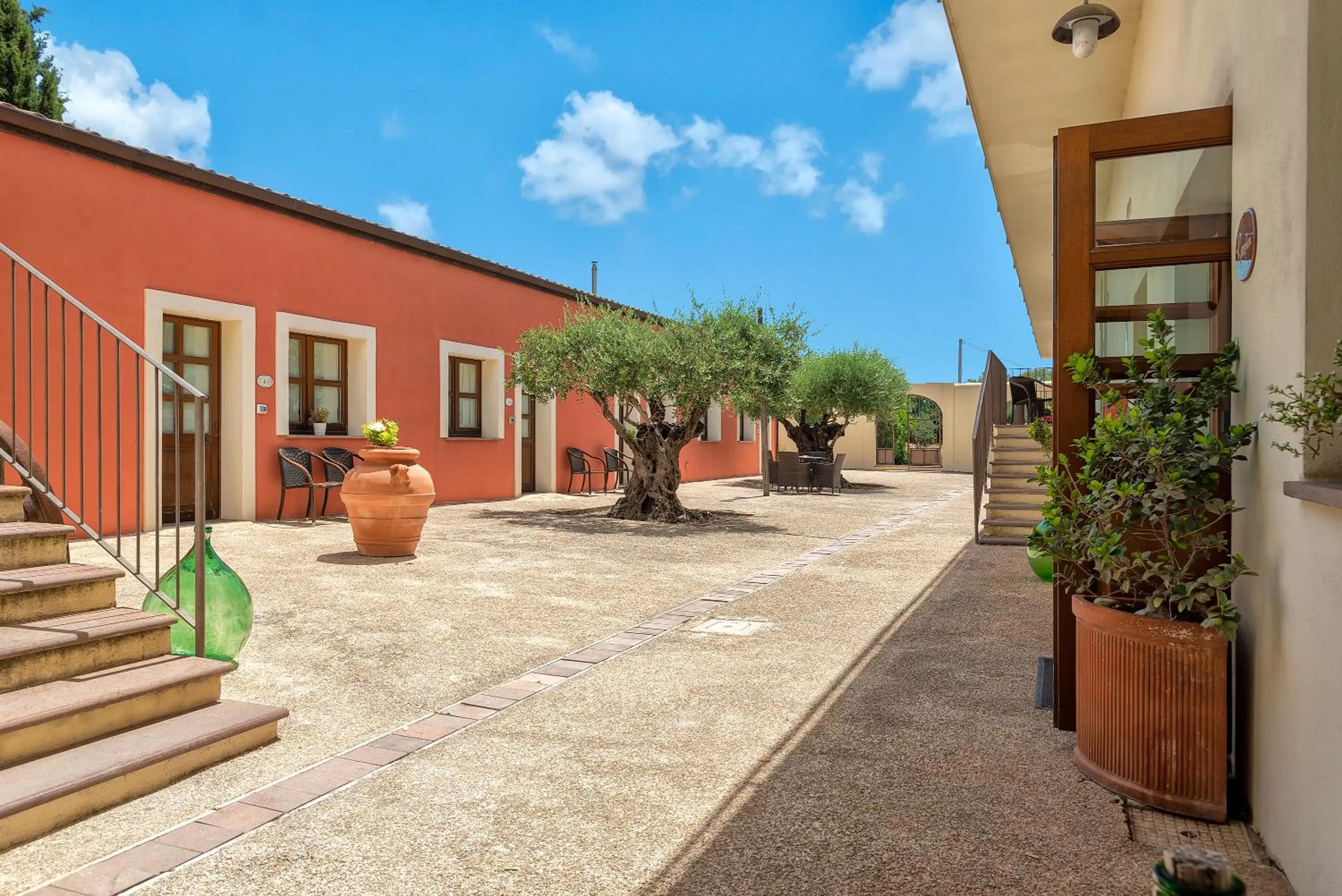 Inner courtyard view in Alghero Resort Country Hotel & Spa