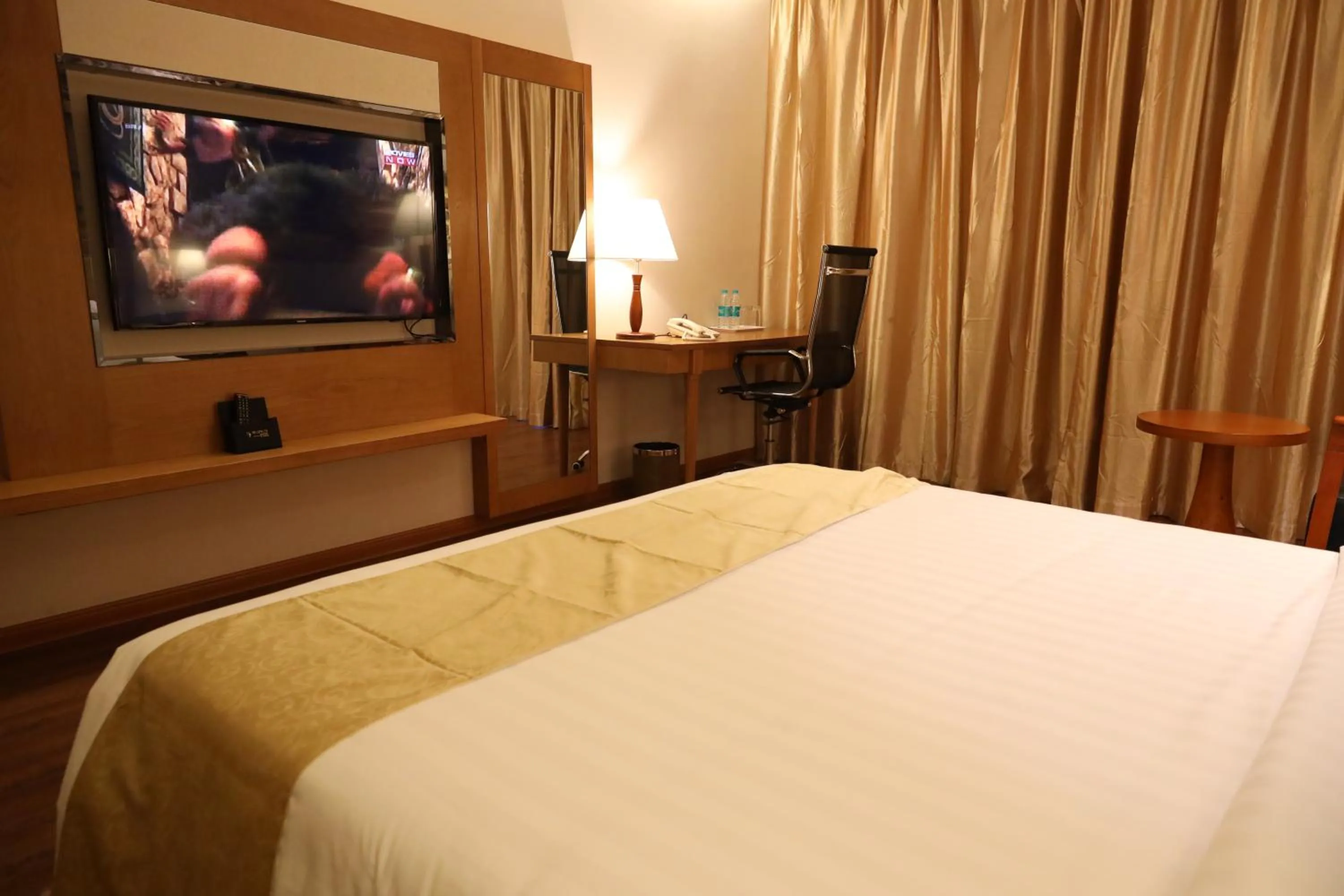 Bed in Regenta Central RS Chennai OMR SIPCOT