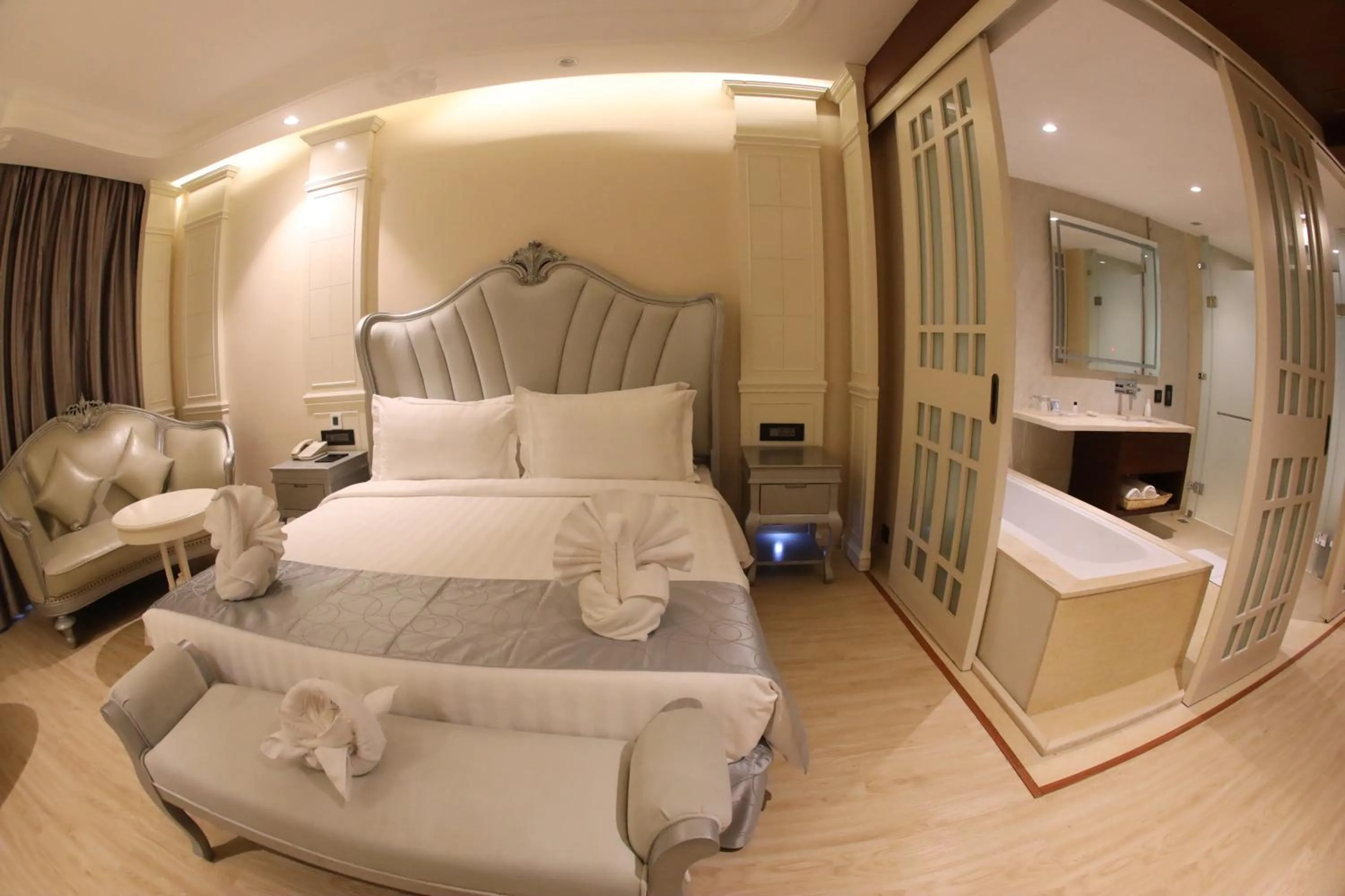 Bedroom, Bed in Regenta Central RS Chennai OMR SIPCOT