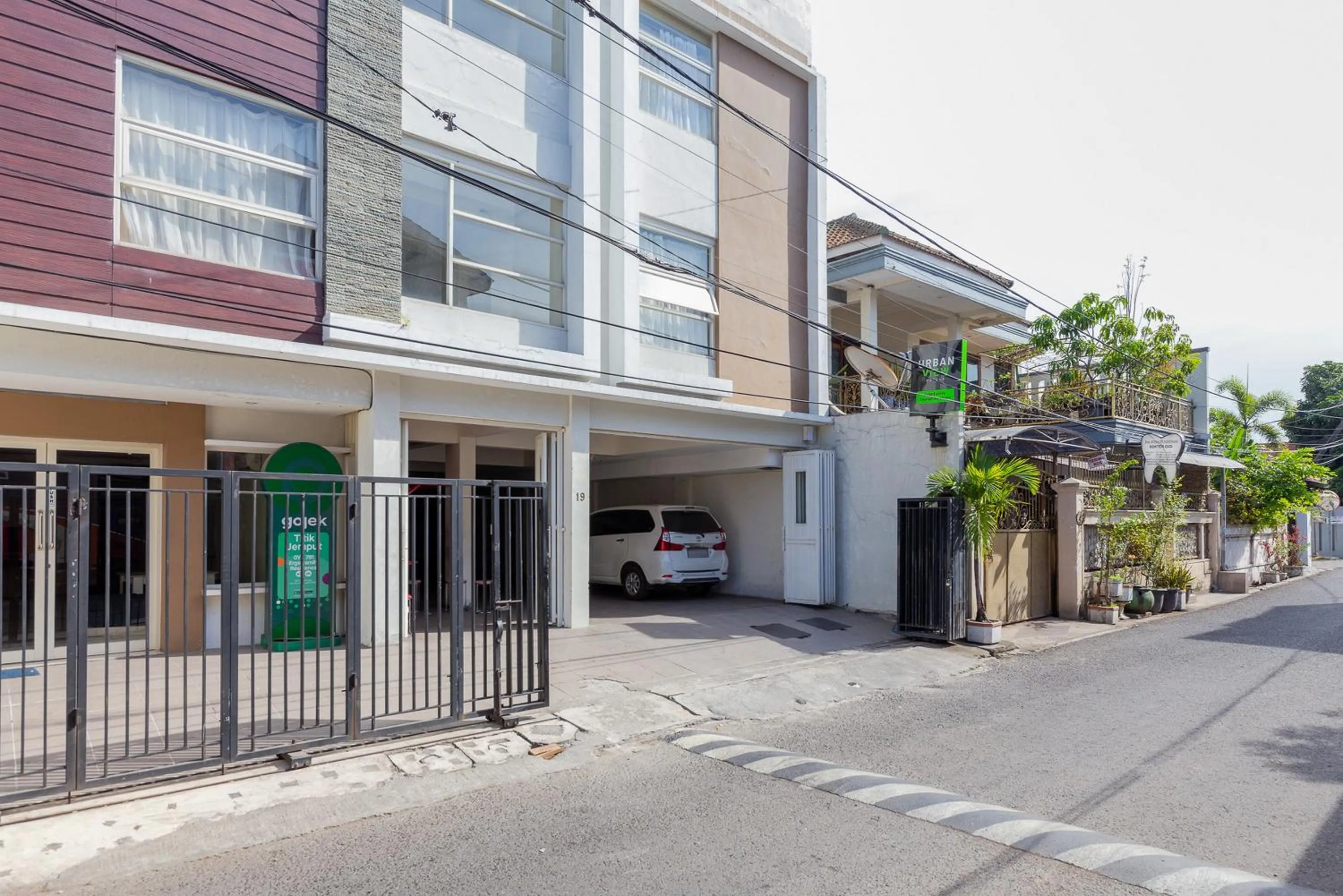 Property building in Urbanview Erga Family Residence Syariah Surabaya by RedDoorz