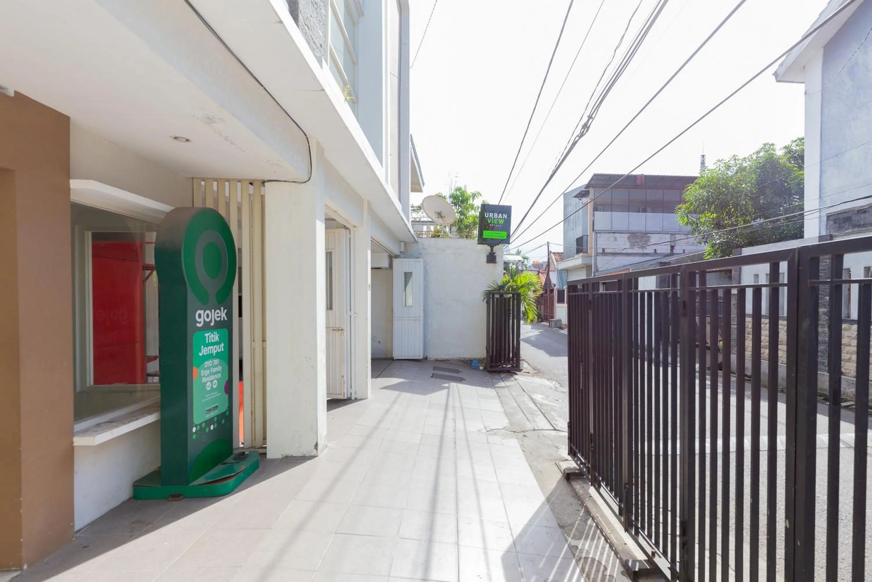 Property building in Urbanview Erga Family Residence Syariah Surabaya by RedDoorz