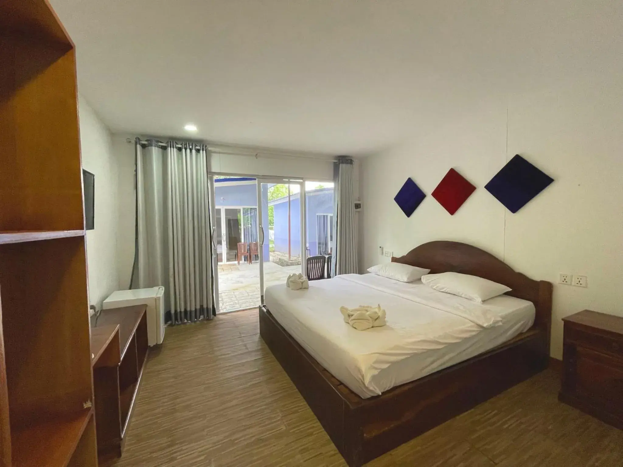 Budget Double Room in Scarlet Sails Resort Budget Double Room in Scarlet Sails Resort