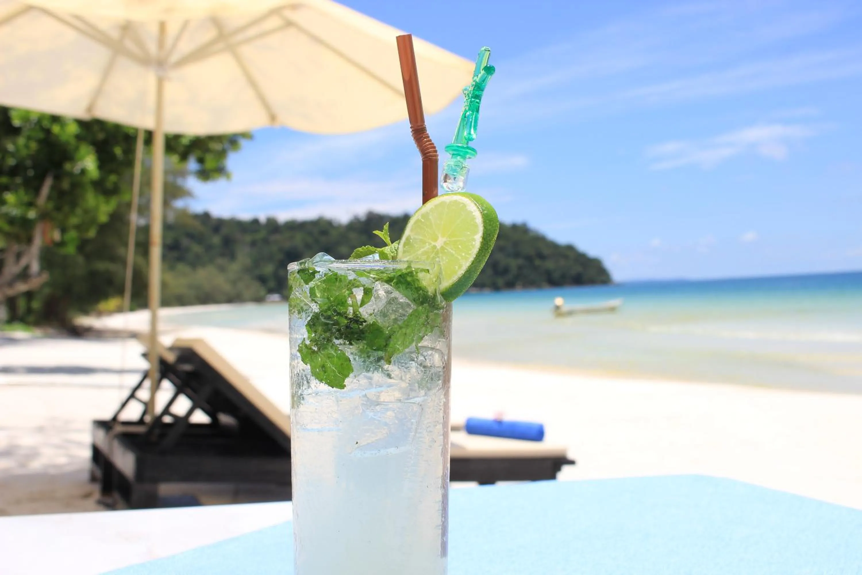 Alcoholic drinks in Scarlet Sails Resort