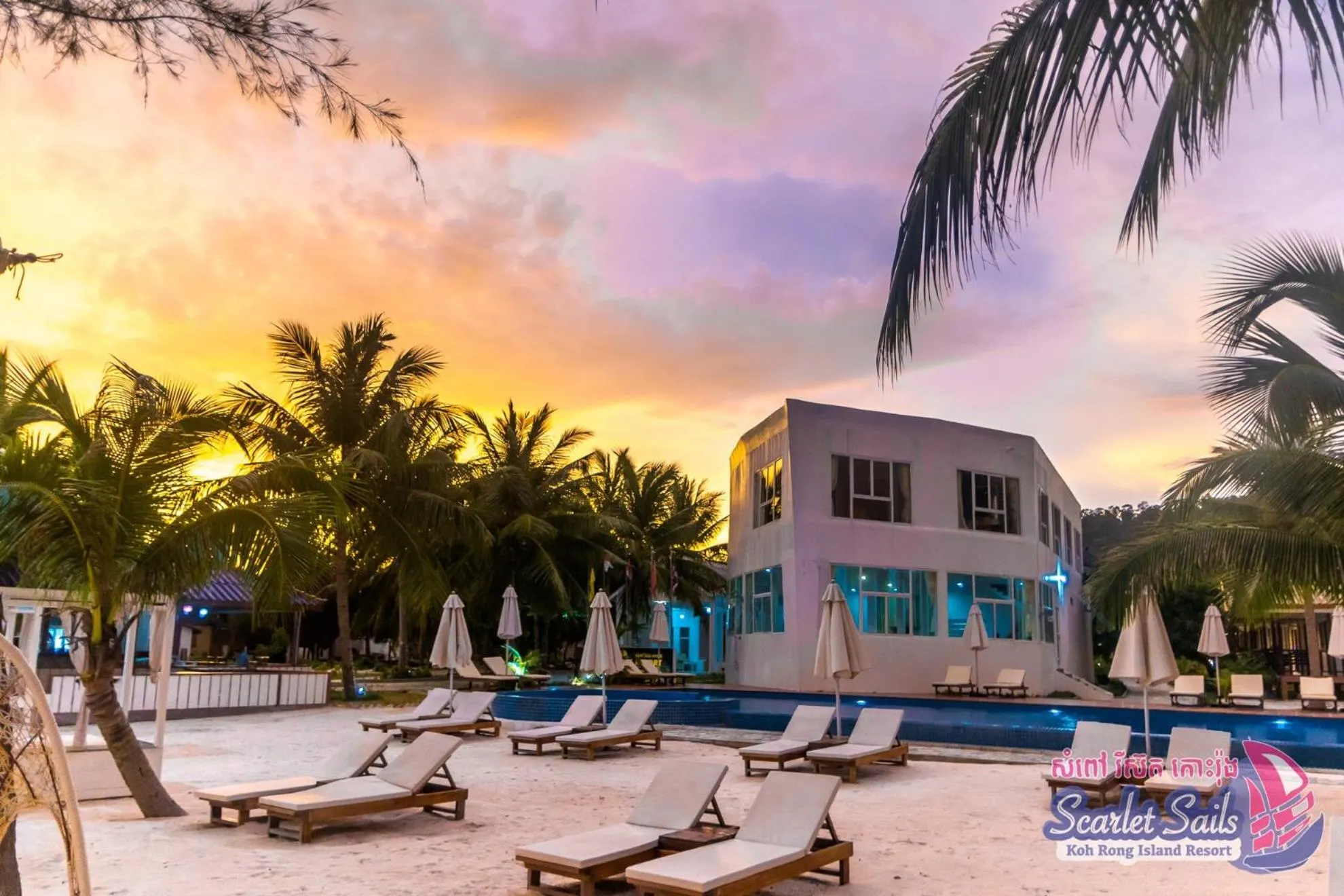 Swimming pool in Scarlet Sails Resort