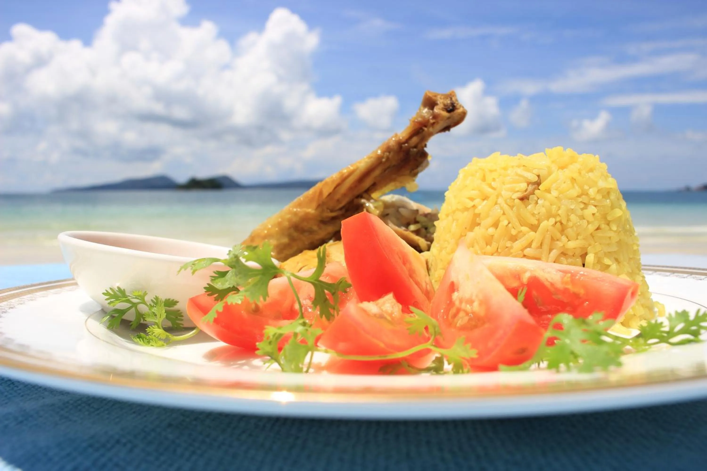 Lunch in Scarlet Sails Resort