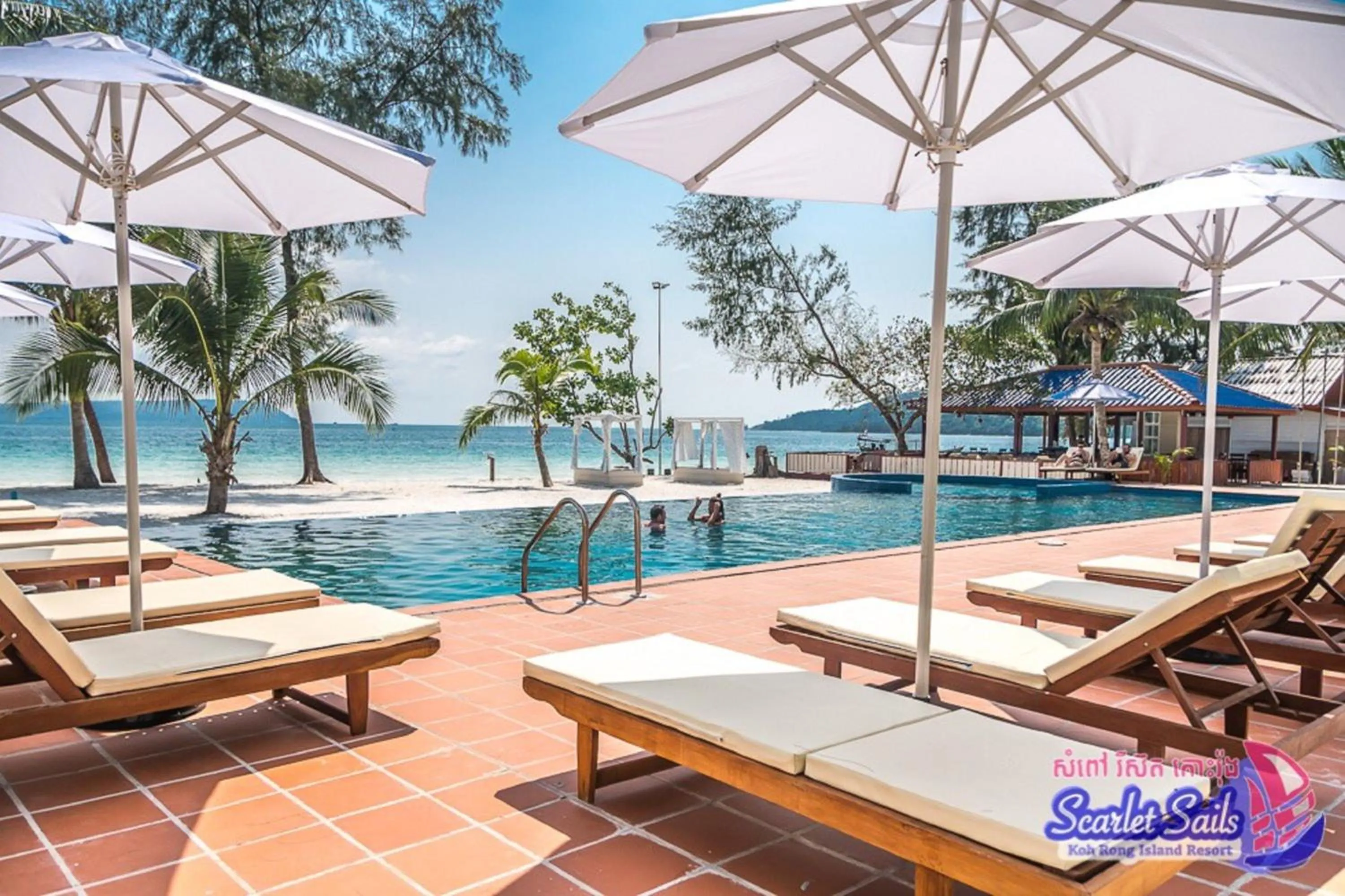 Swimming pool in Scarlet Sails Resort