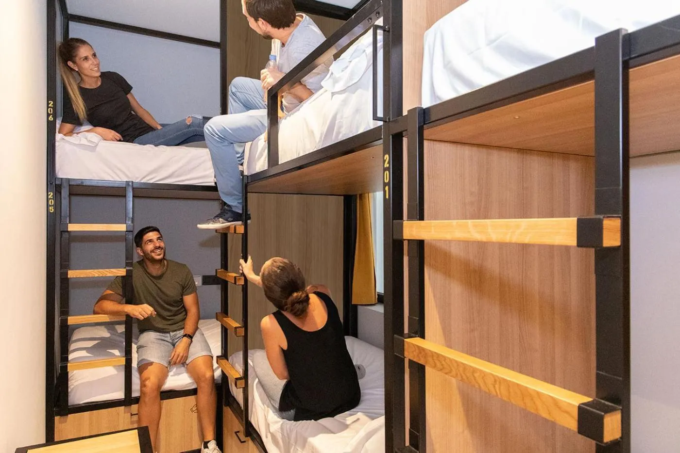 People, Bed in Petit Hostel La Latina
