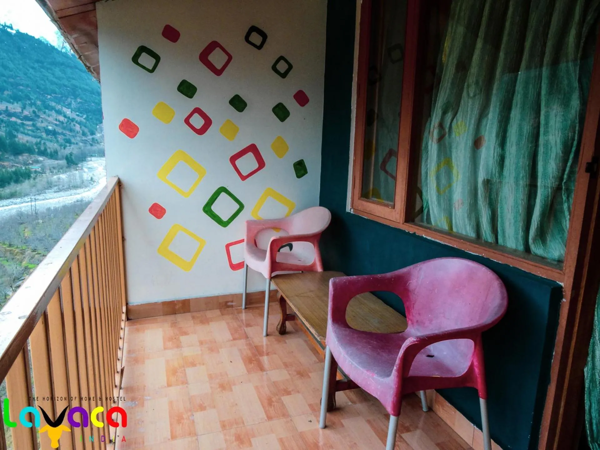 City view in La Vaca India Manali