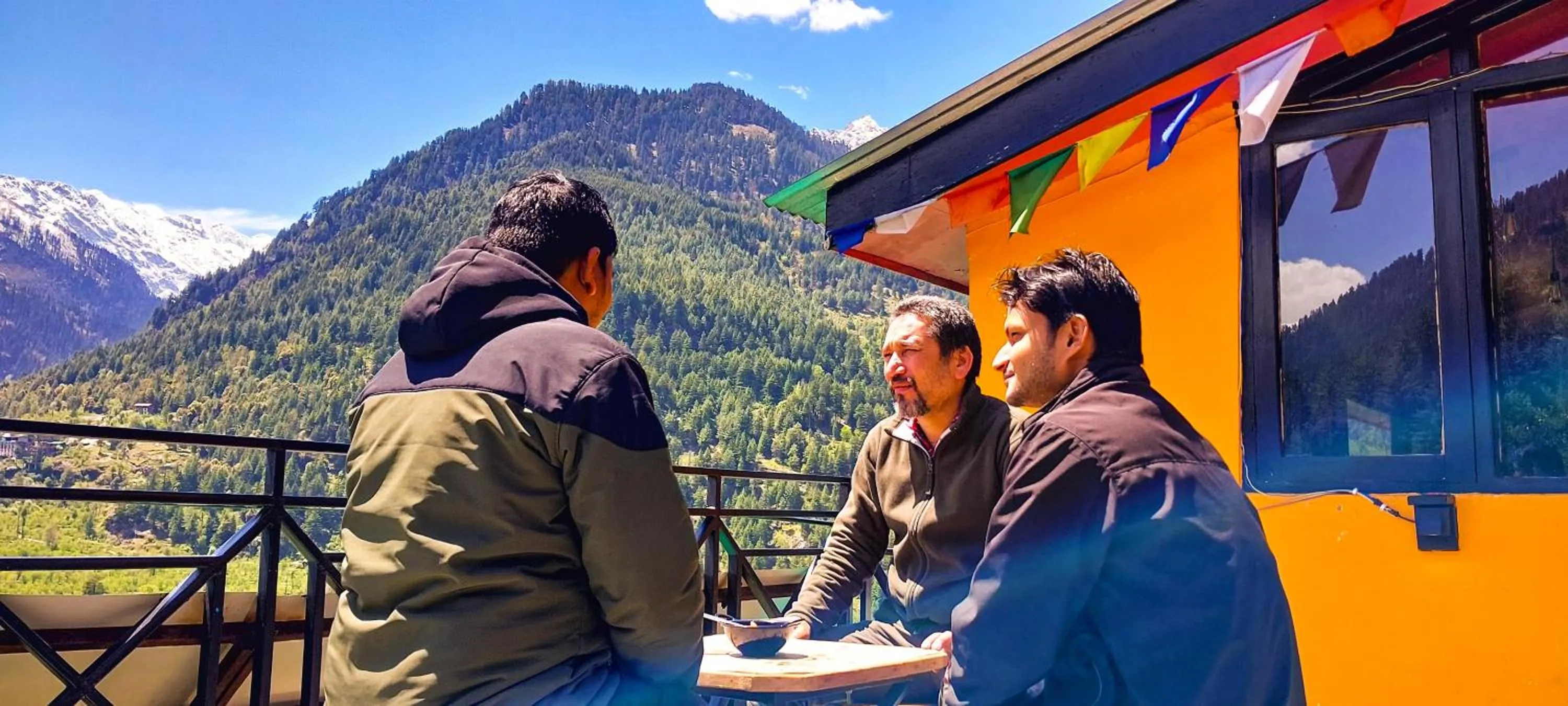 Restaurant/places to eat in La Vaca India Manali