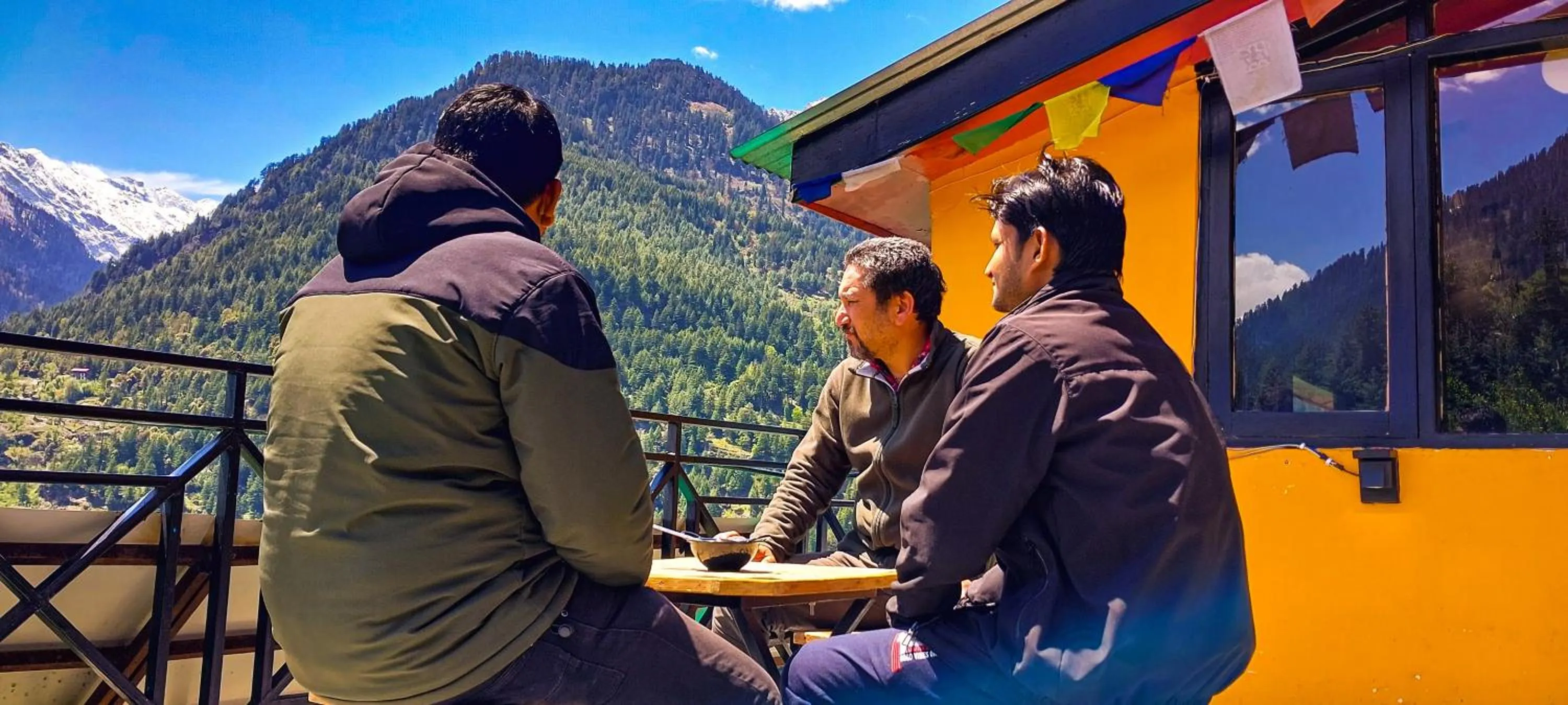 Restaurant/places to eat in La Vaca India Manali
