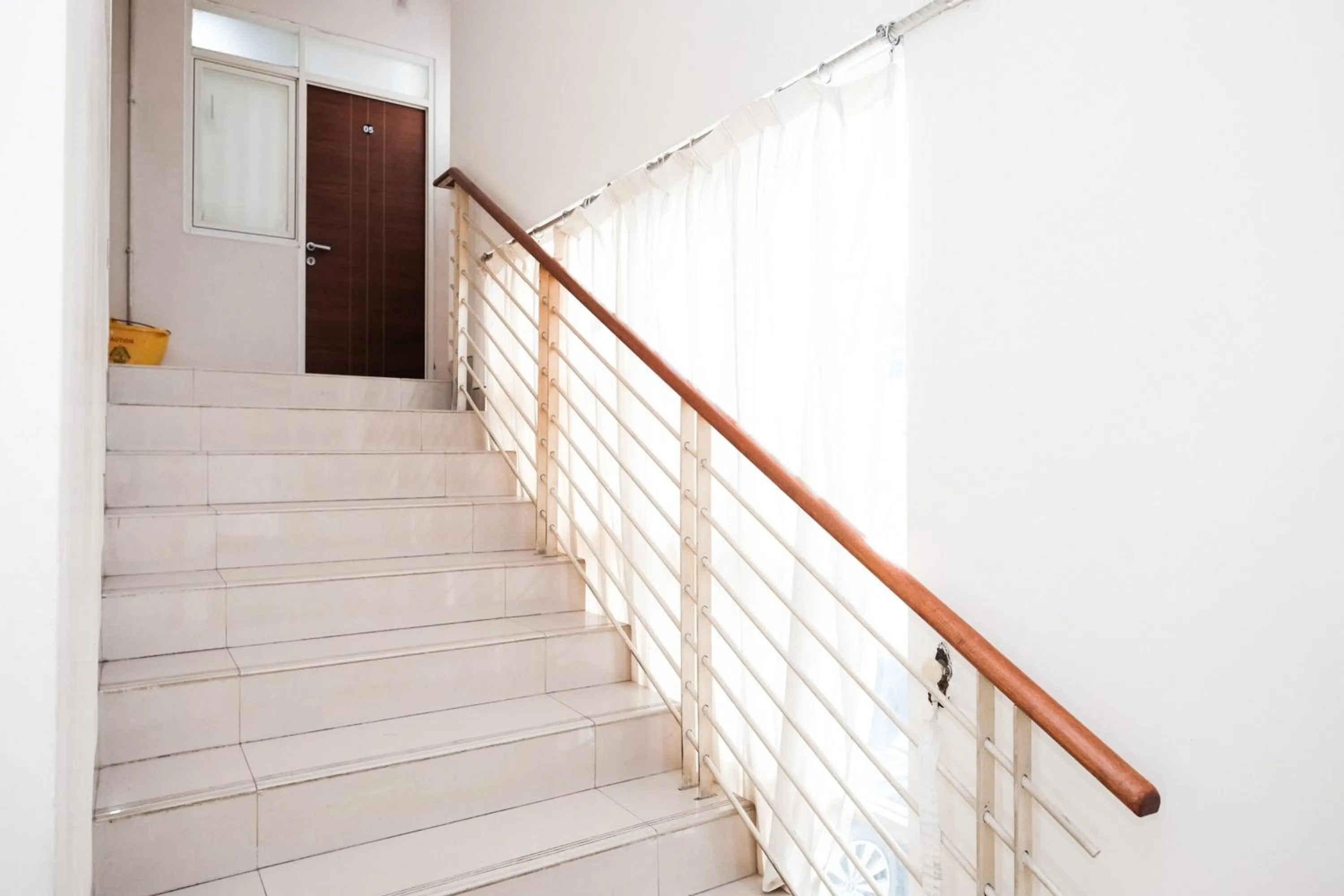 Property building in RedDoorz near UNESA Citraland Surabaya