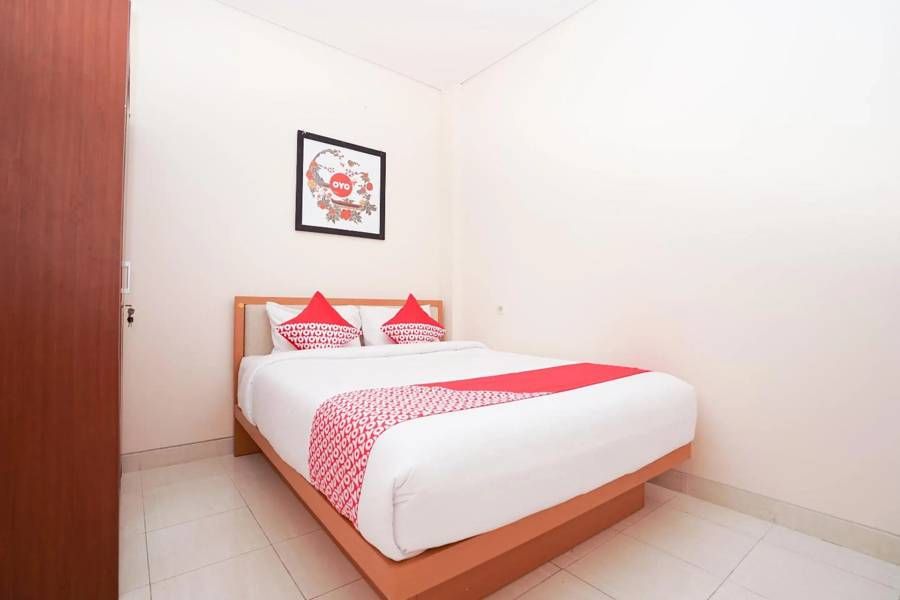 Standard Double Room in Hotel O Menjangan Residence at Citraland 1 Standard Double Room in Hotel O Menjangan Residence at Citraland 1