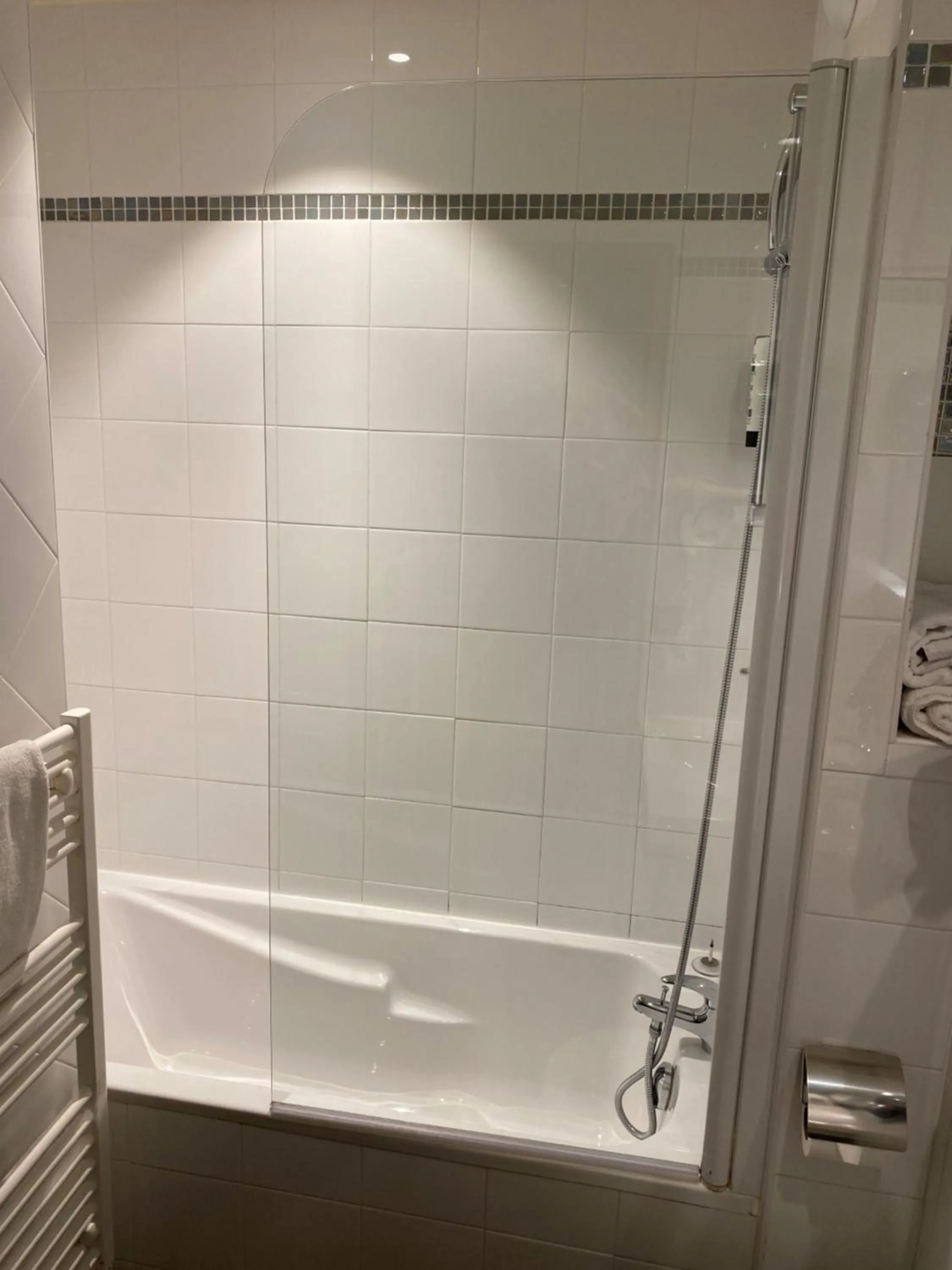 Bathroom in Best Western Hotel De Larbois