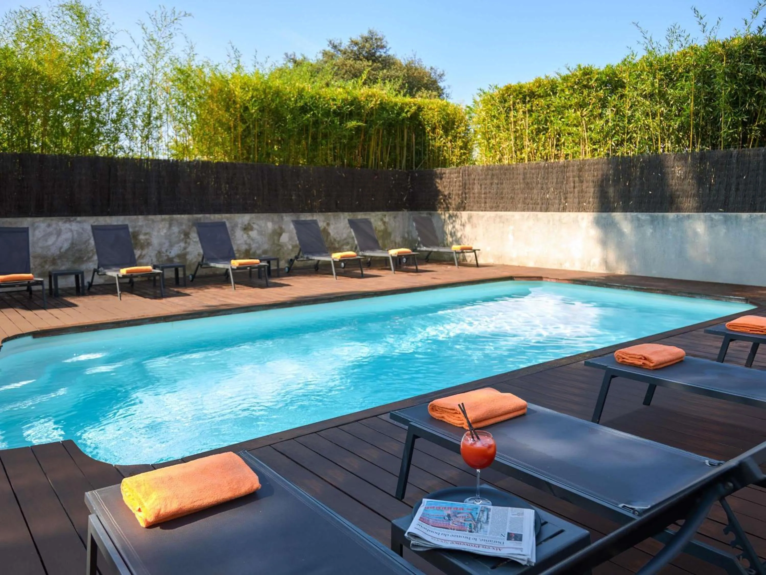 Pool view in Mercure Aix-en-Provence La Duranne Gare TGV