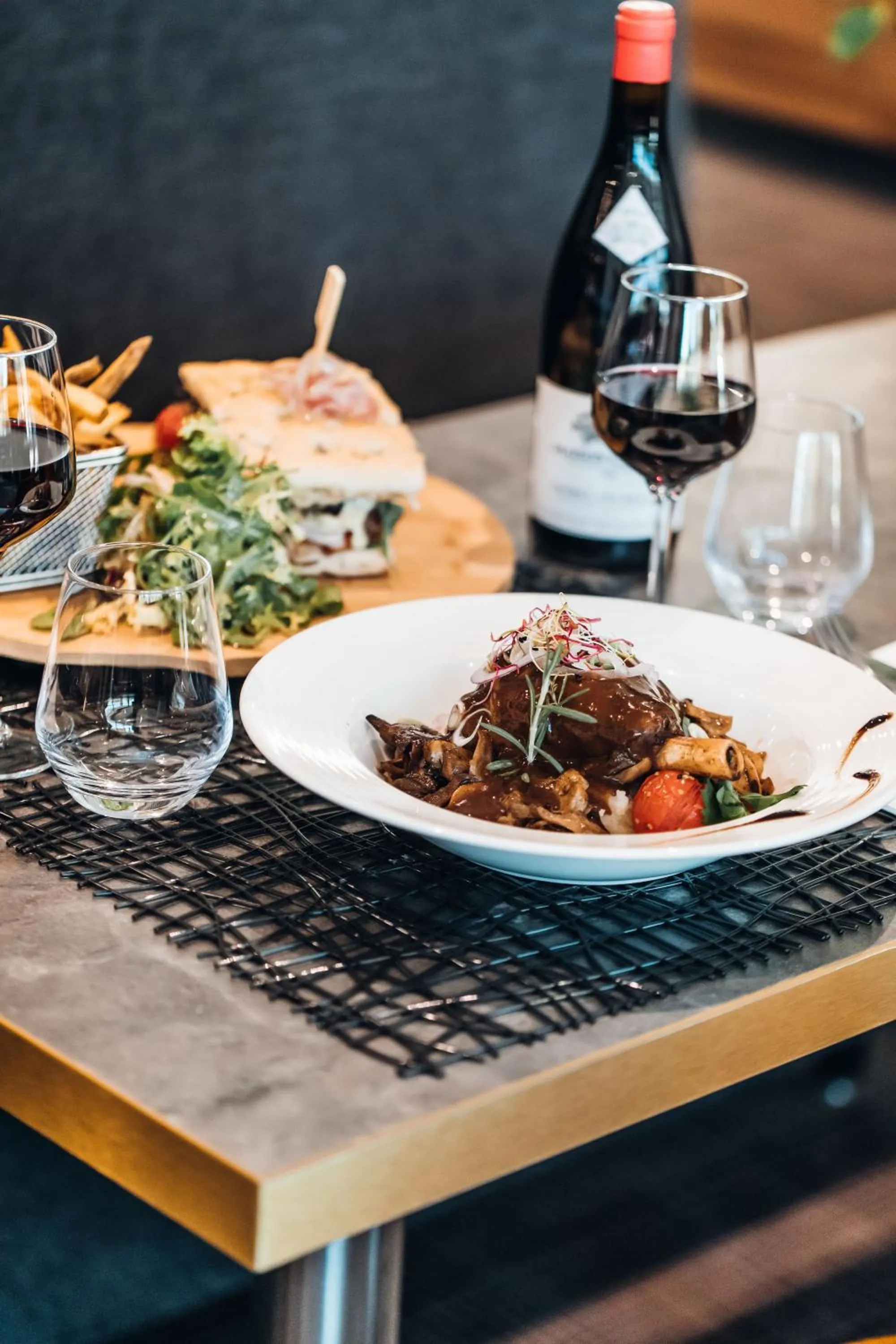 Restaurant/places to eat, Lunch and Dinner in Best Western Hotel De Larbois