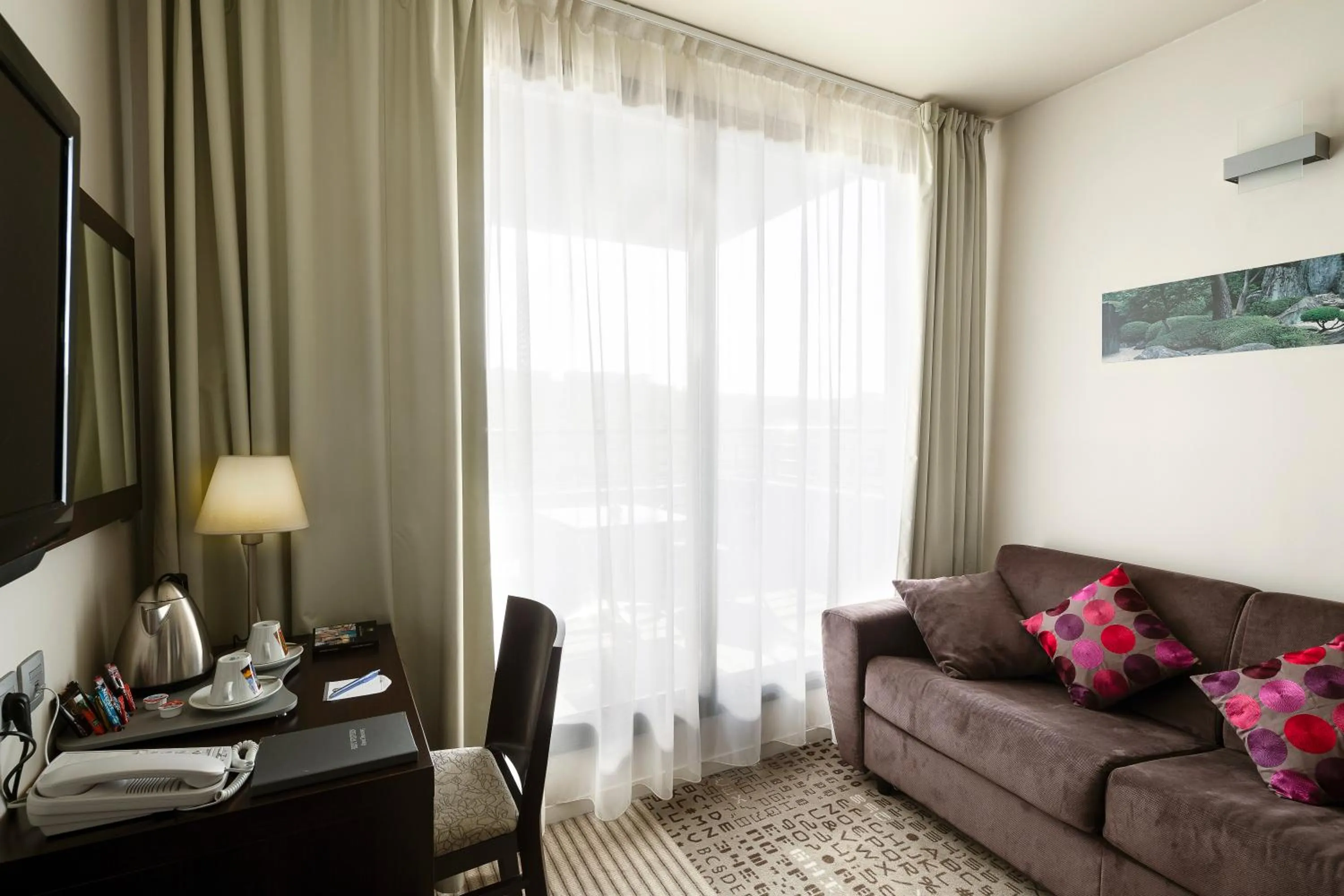 Coffee/tea facilities, Seating Area in Best Western Hotel De Larbois