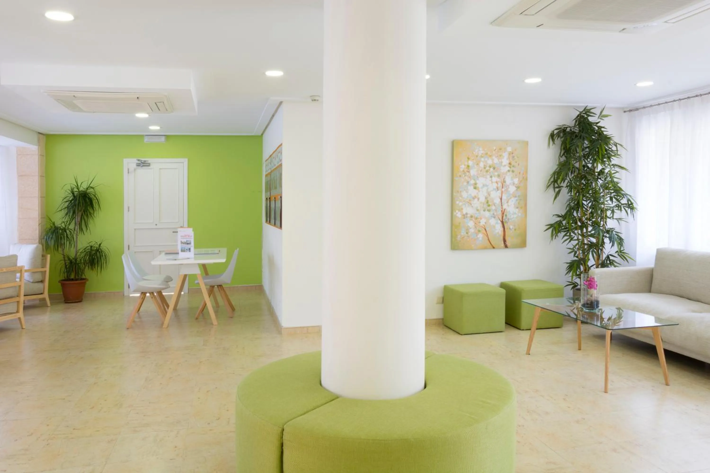 Lobby or reception in HSM Club Torre Blanca