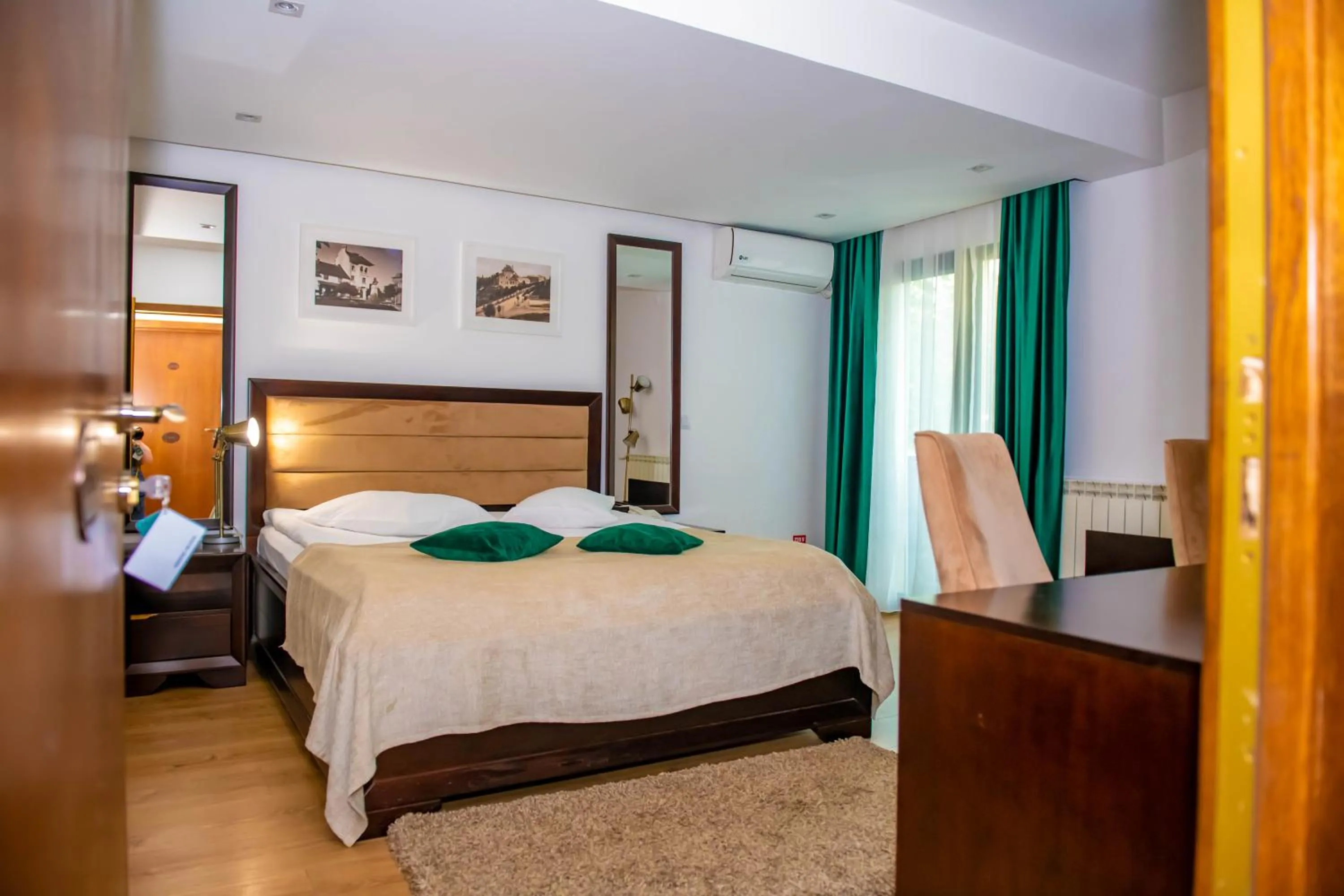 Bed in Hotel THR Center