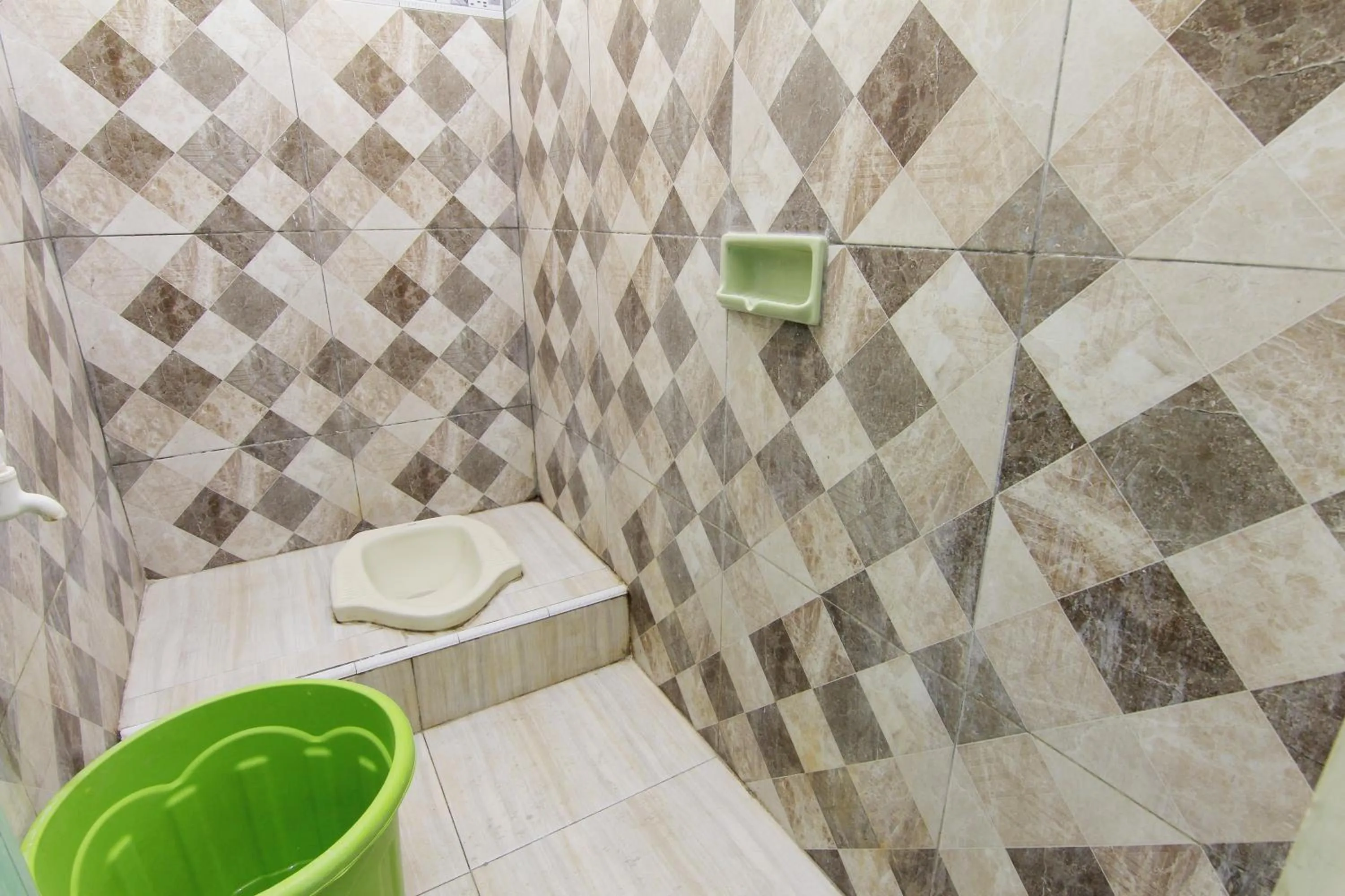 Toilet in Losmen Alden