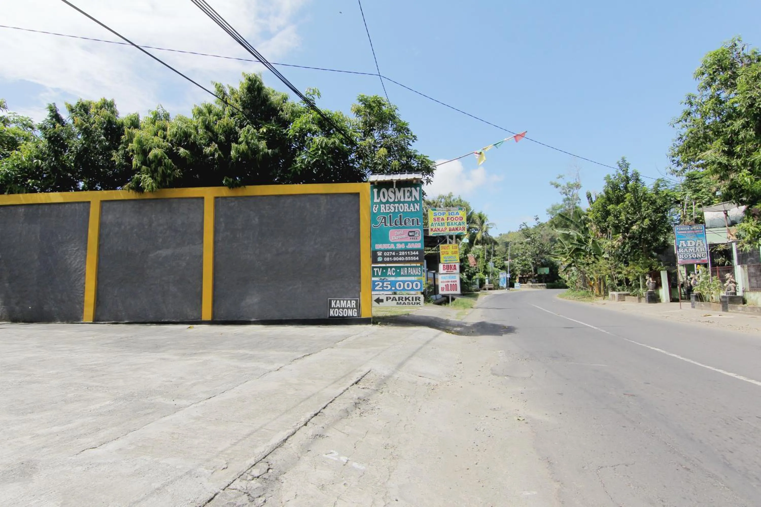 Property logo or sign in Losmen Alden