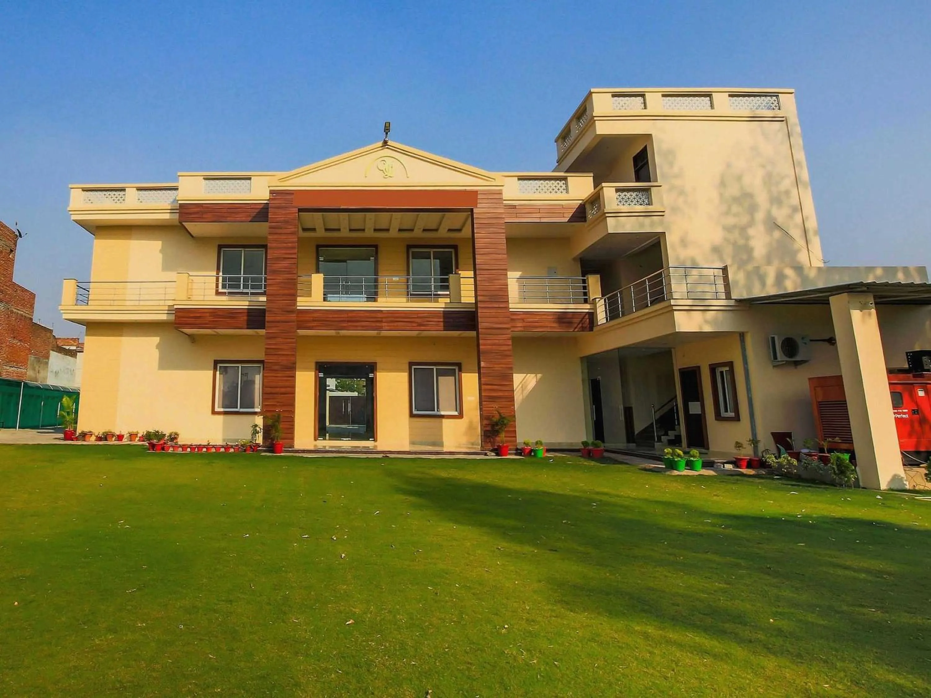 Facade/entrance in Hotel O Vaibhav laxmi Paradise