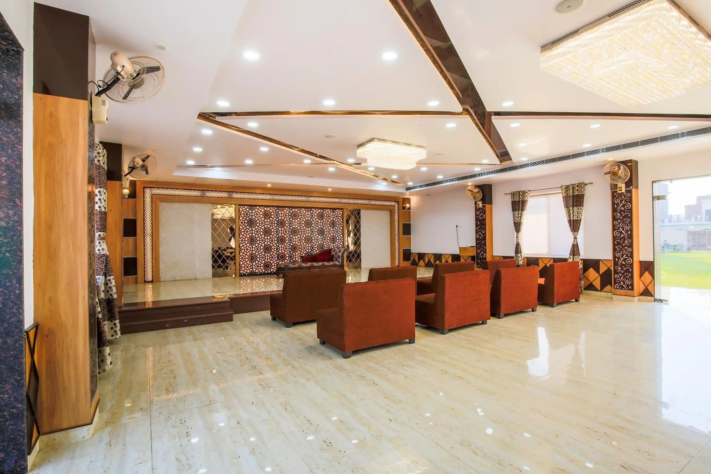 Lobby or reception in Hotel O Vaibhav laxmi Paradise