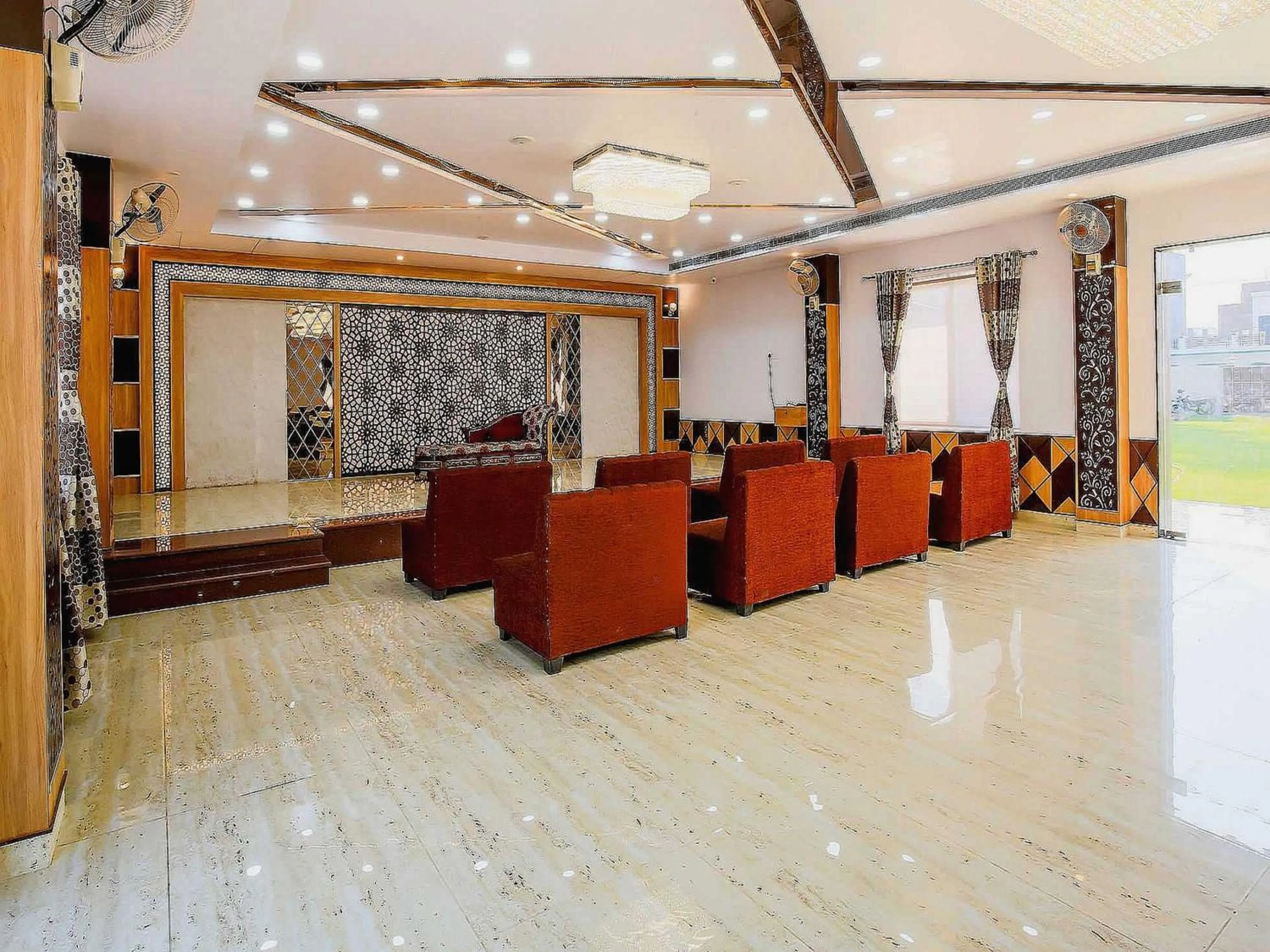 Lobby or reception in Hotel O Vaibhav laxmi Paradise