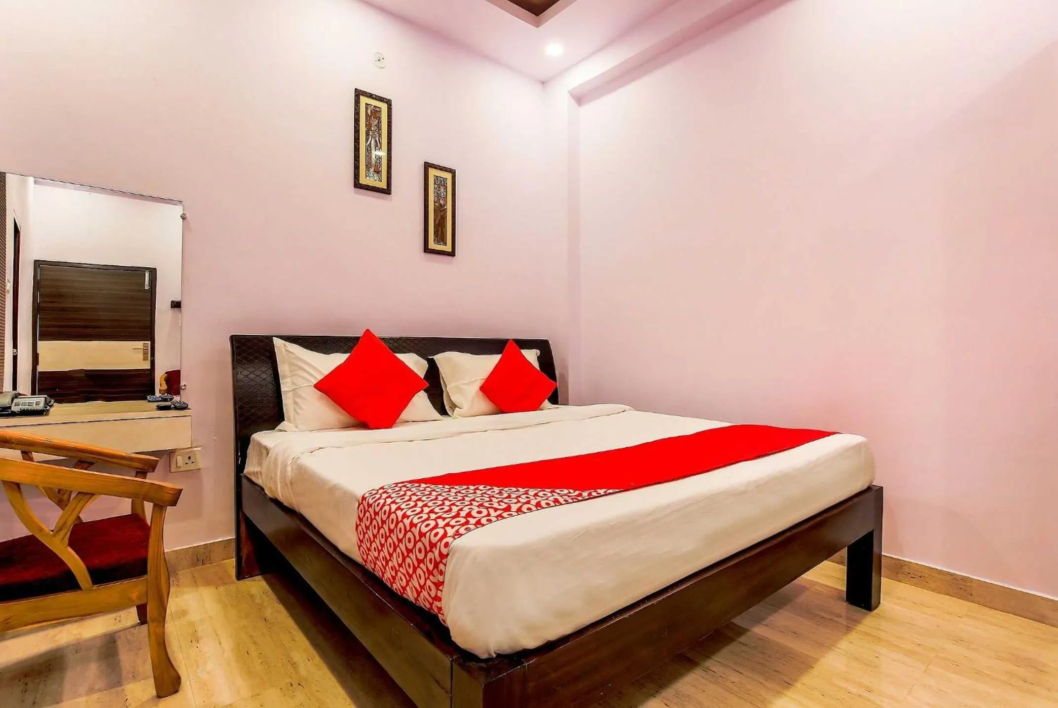 Bedroom, Bed in Hotel O Vaibhav laxmi Paradise