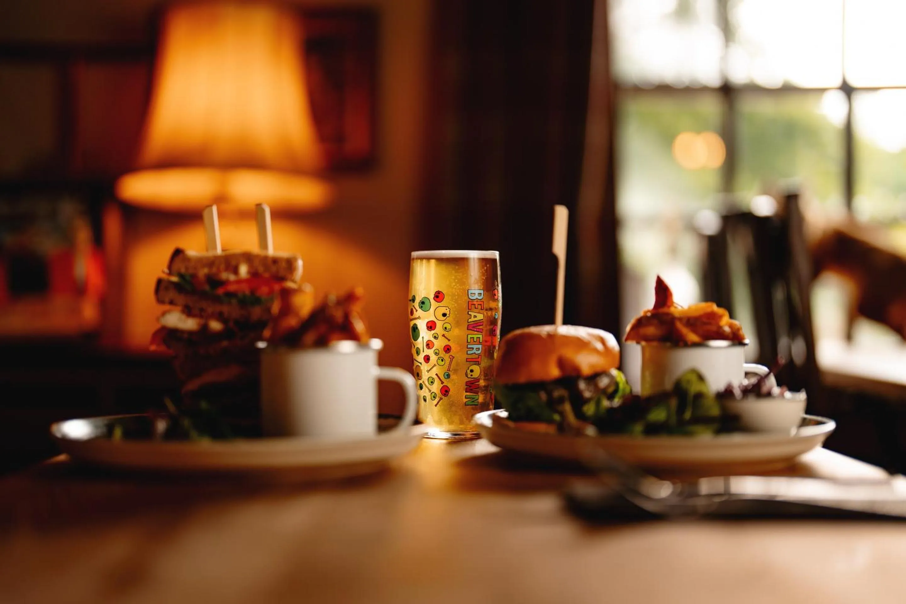 Food and drinks in Wheatacre White Lion