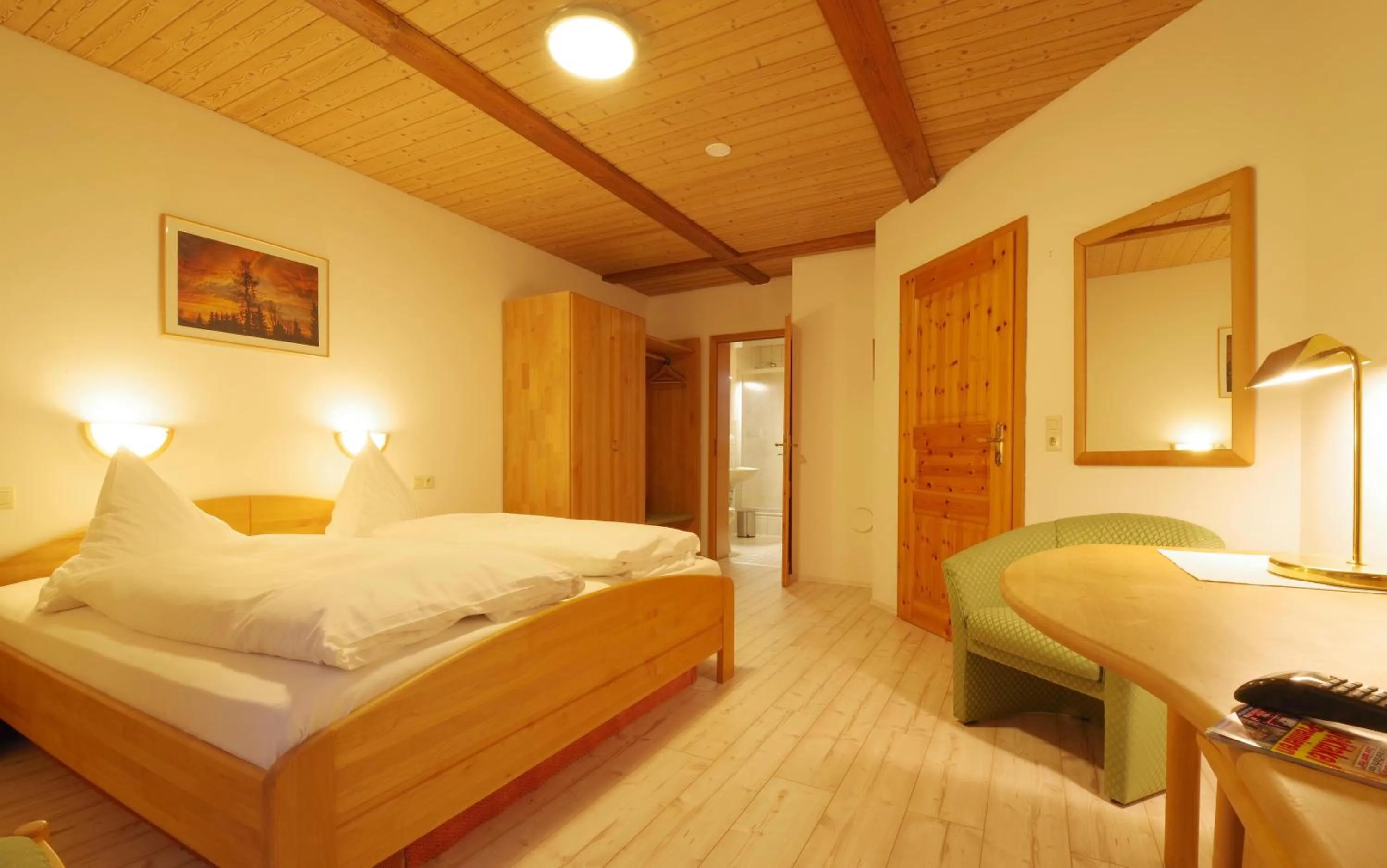 Bed in Land-gut-Hotel Räuber Lippoldskrug