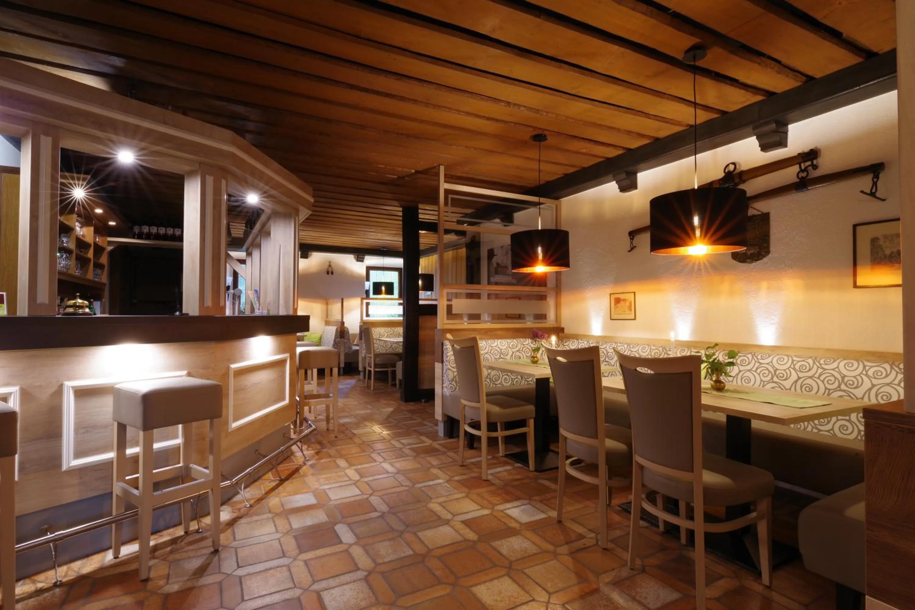 Restaurant/places to eat in Land-gut-Hotel Räuber Lippoldskrug