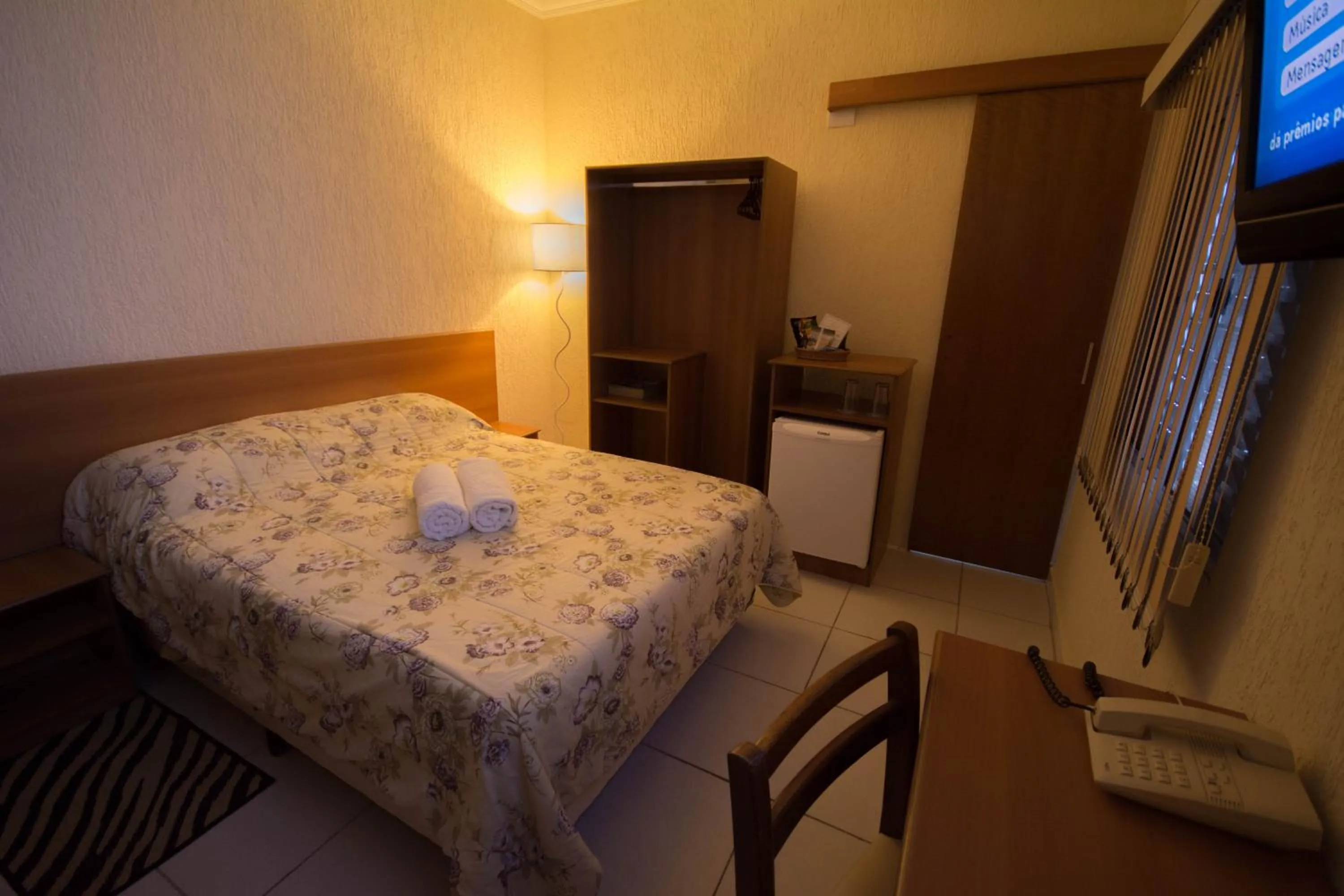 Photo of the whole room, Bed in Hotel Estação Paraíso - ao lado do Metrô Paraíso e 600m da Av Paulista