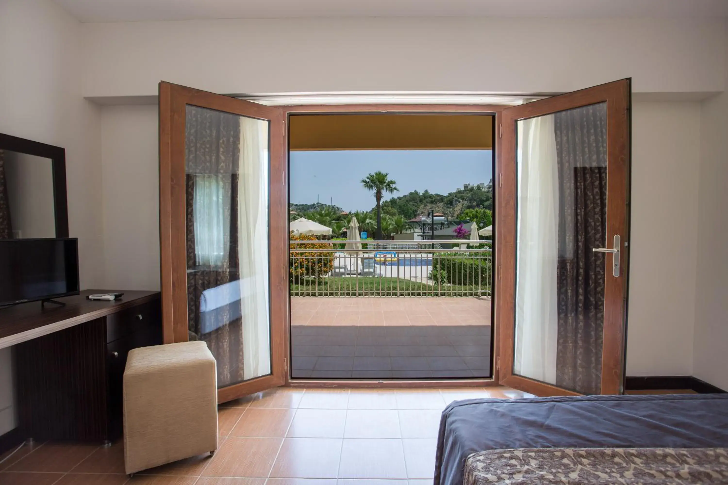 Standard Double or Twin Room with Balcony - single occupancy in The One Club Hotel Standard Double or Twin Room with Balcony - single occupancy in The One Club Hotel