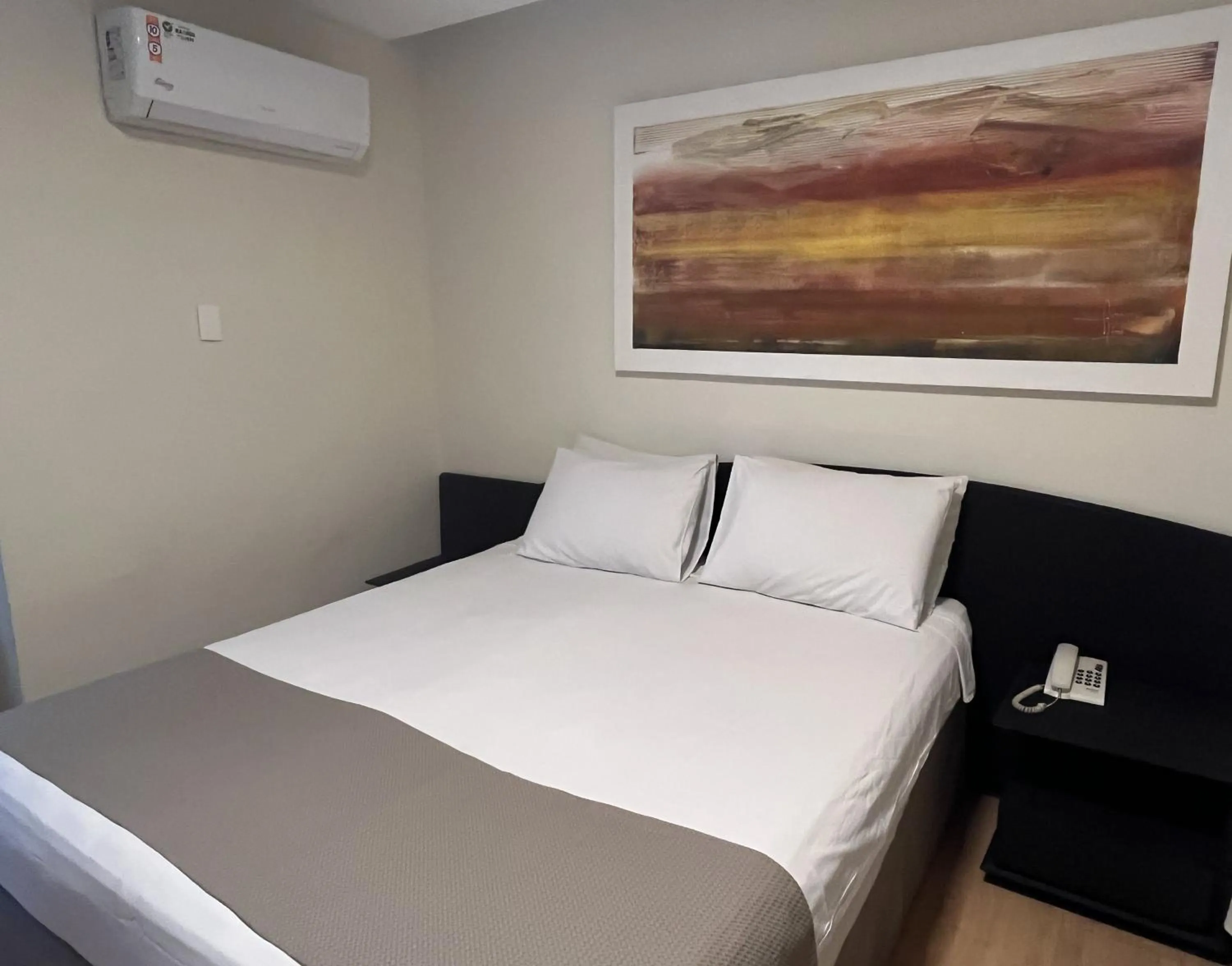 Bedroom, Bed in Hotel Galícia